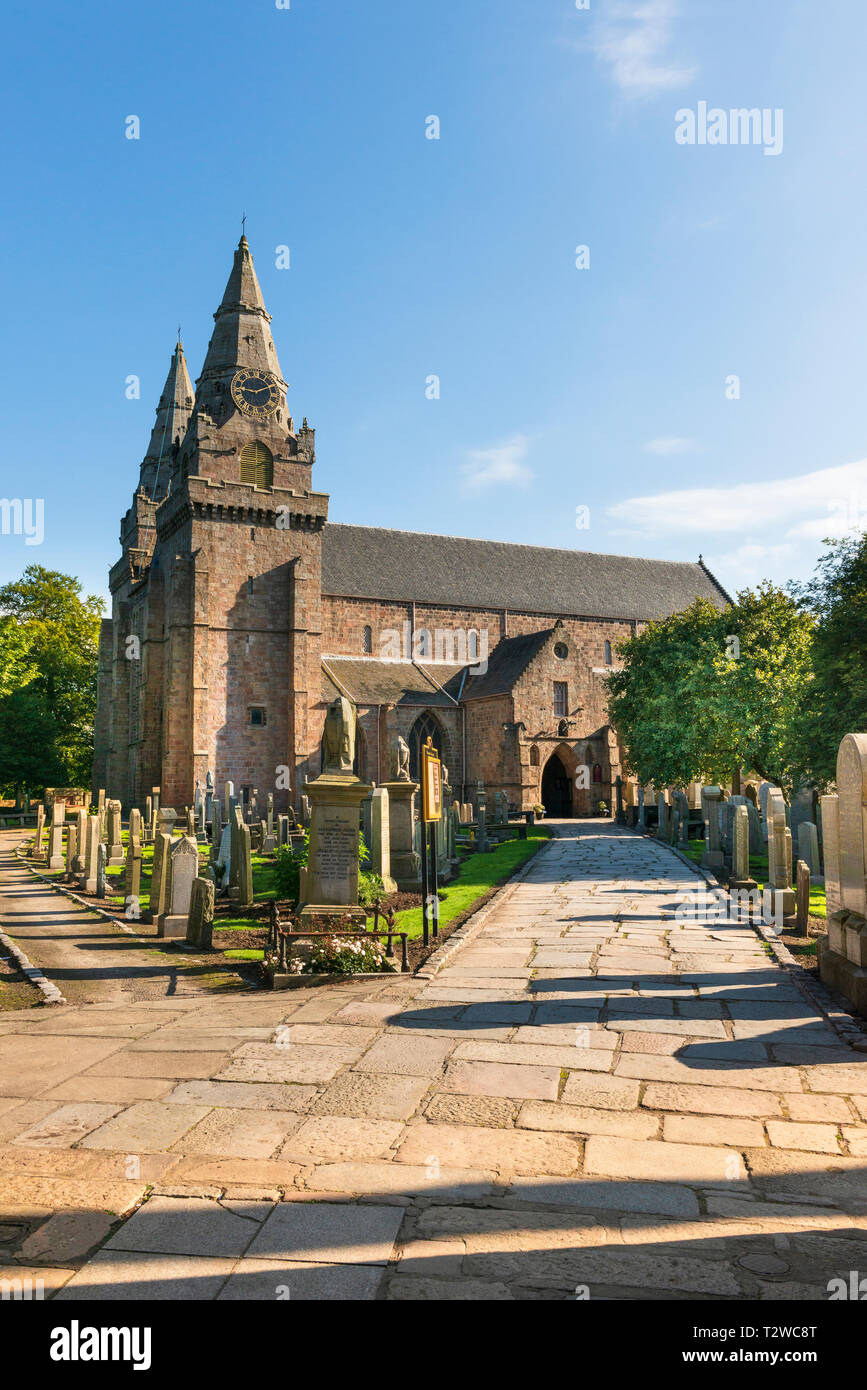 St Machar's Cathedral and Churchyard in Old Aberdeen Stock Photo