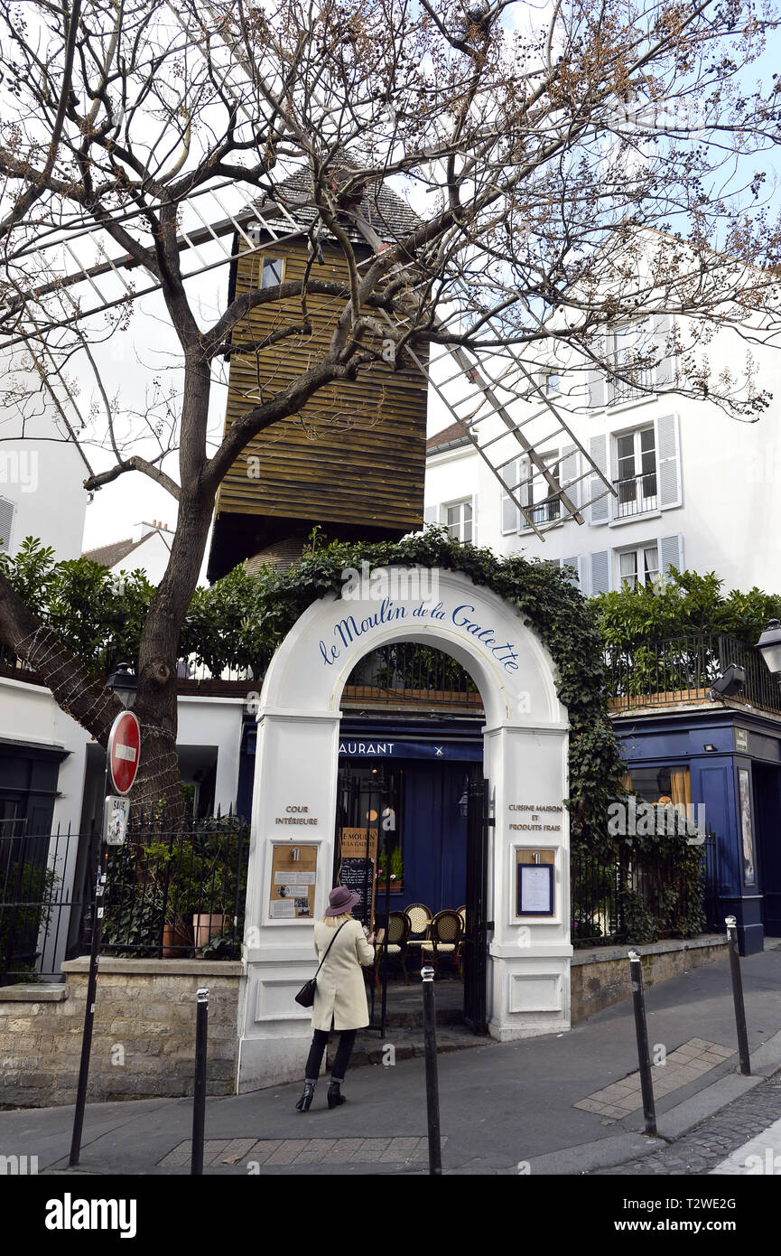 Moulin de la Galette restaurant Montmartre Paris Stock Photo Alamy