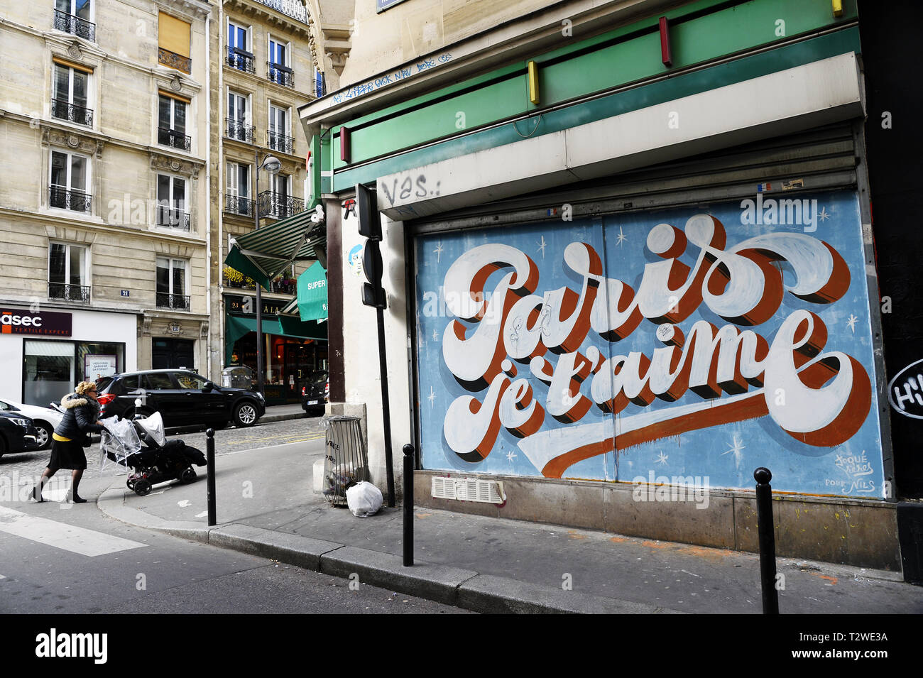 Paris je t'aime - Rue Lepic - Montmartre - Paris - France Stock Photo