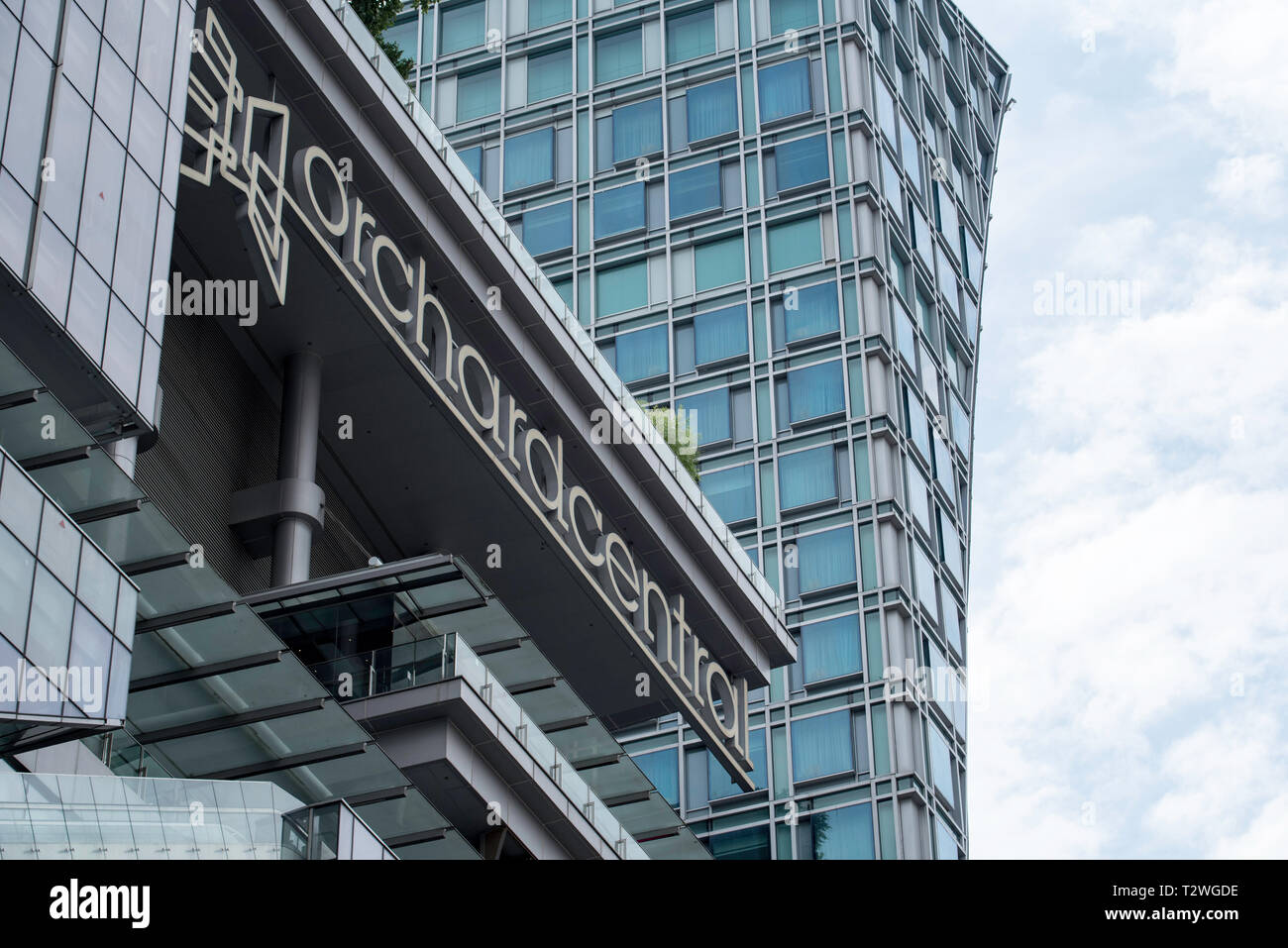 Multi storey shopping mall hi-res stock photography and images - Alamy