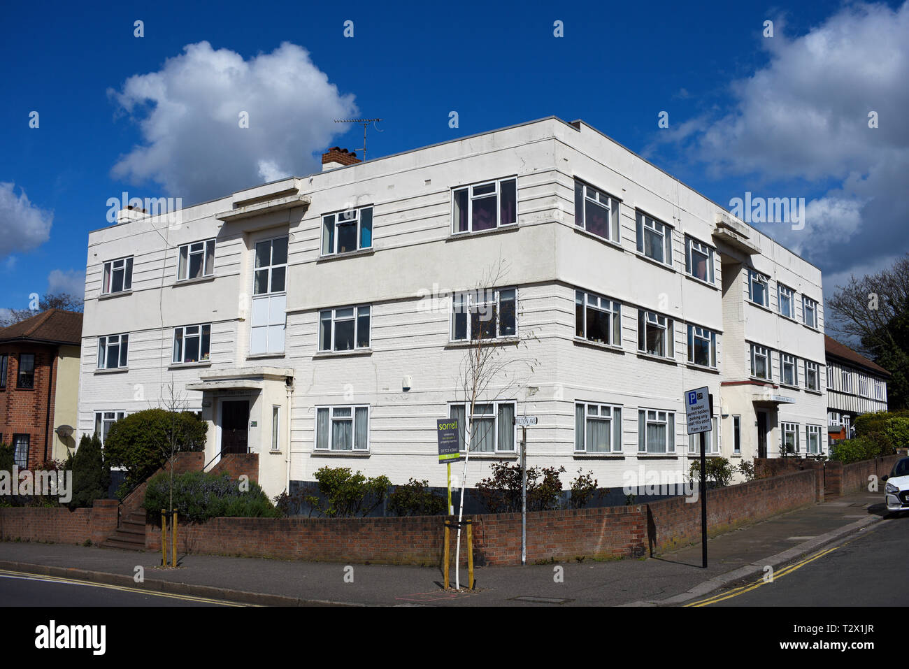 Milton Court flats, Milton Avenue, Westcliff on Sea, Essex, UK. Art deco apartments. Space for