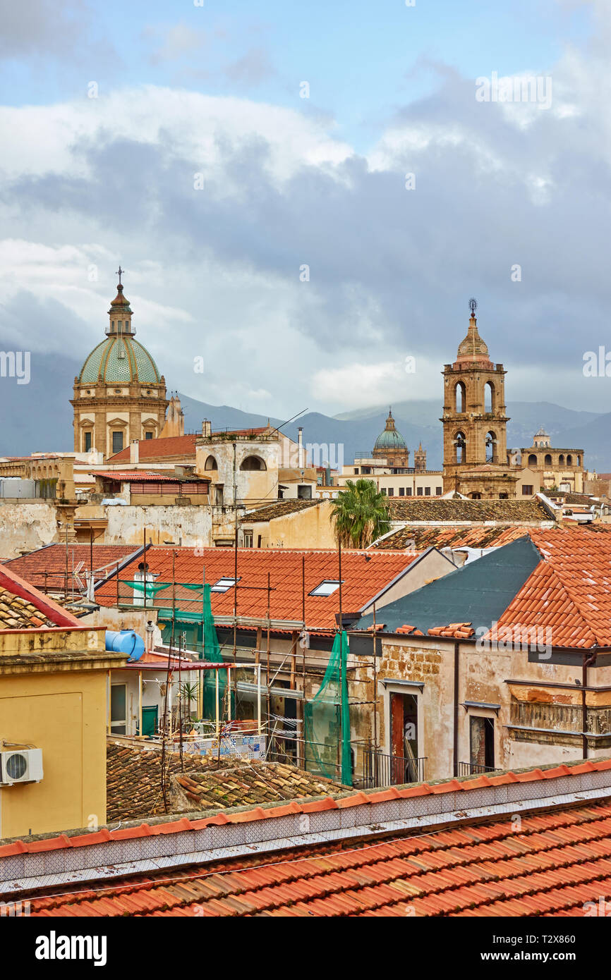 The old town of Palermo in Sicily, Italy Stock Photo - Alamy