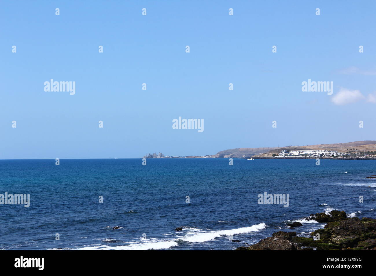 Blick auf den Atlantik bei Maspalomas auf Gran Canaria Stock Photo