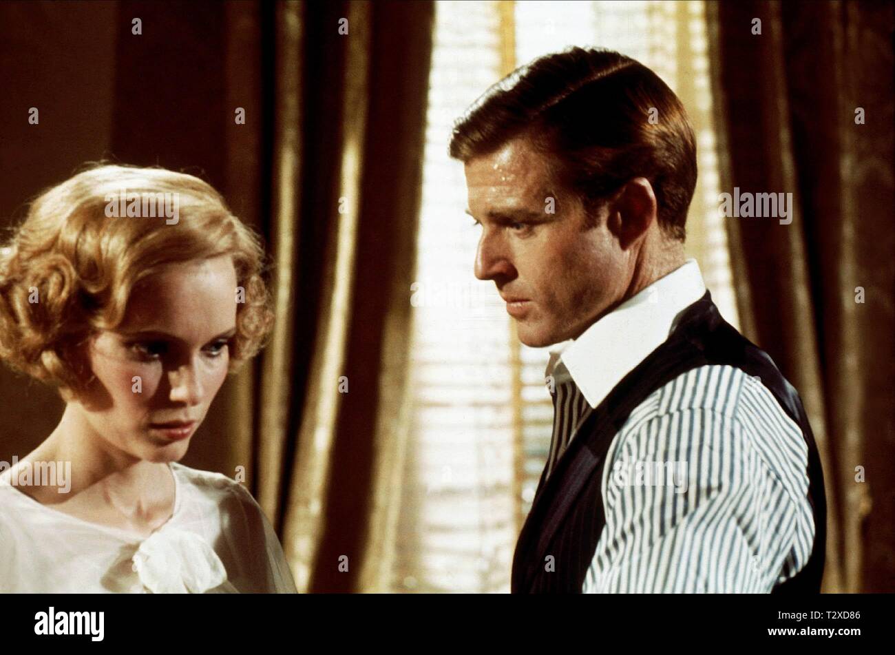 MIA FARROW, ROBERT REDFORD, THE GREAT GATSBY, 1974 Stock Photo