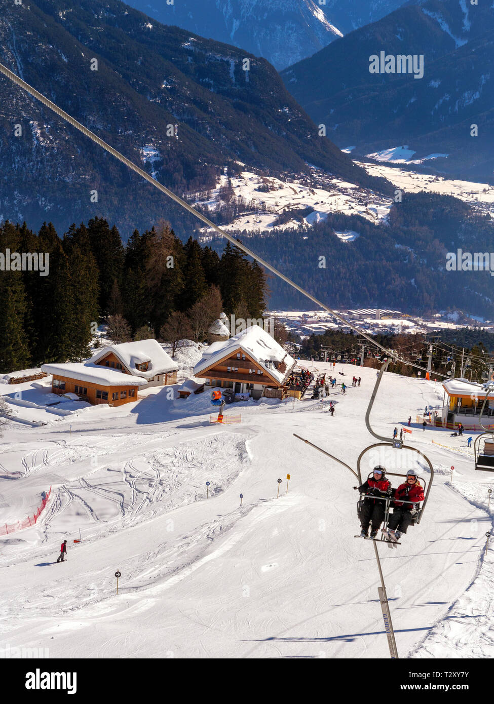 Skilift bei der Untermarkter Alm, Hochimst bei Imst, Tirol, Österreich,  Europa Skilift at alp Untermarkter Alm, skiing area Hochimst, Imst, Tyrol,  Au Stock Photo - Alamy