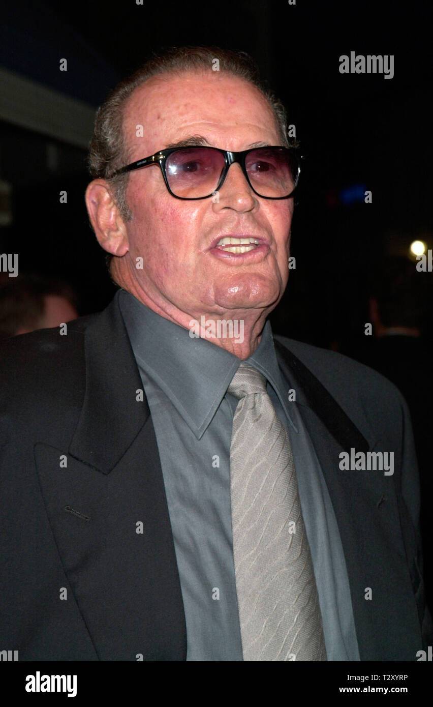 LOS ANGELES, CA. August 01, 2000 Actor JAMES GARNER at the world premiere, in Los Angeles, of