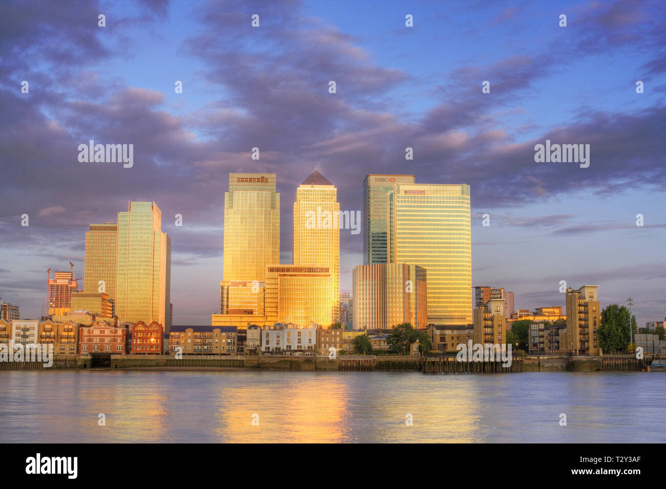 Canary wharf sunrise london hi-res stock photography and images - Alamy