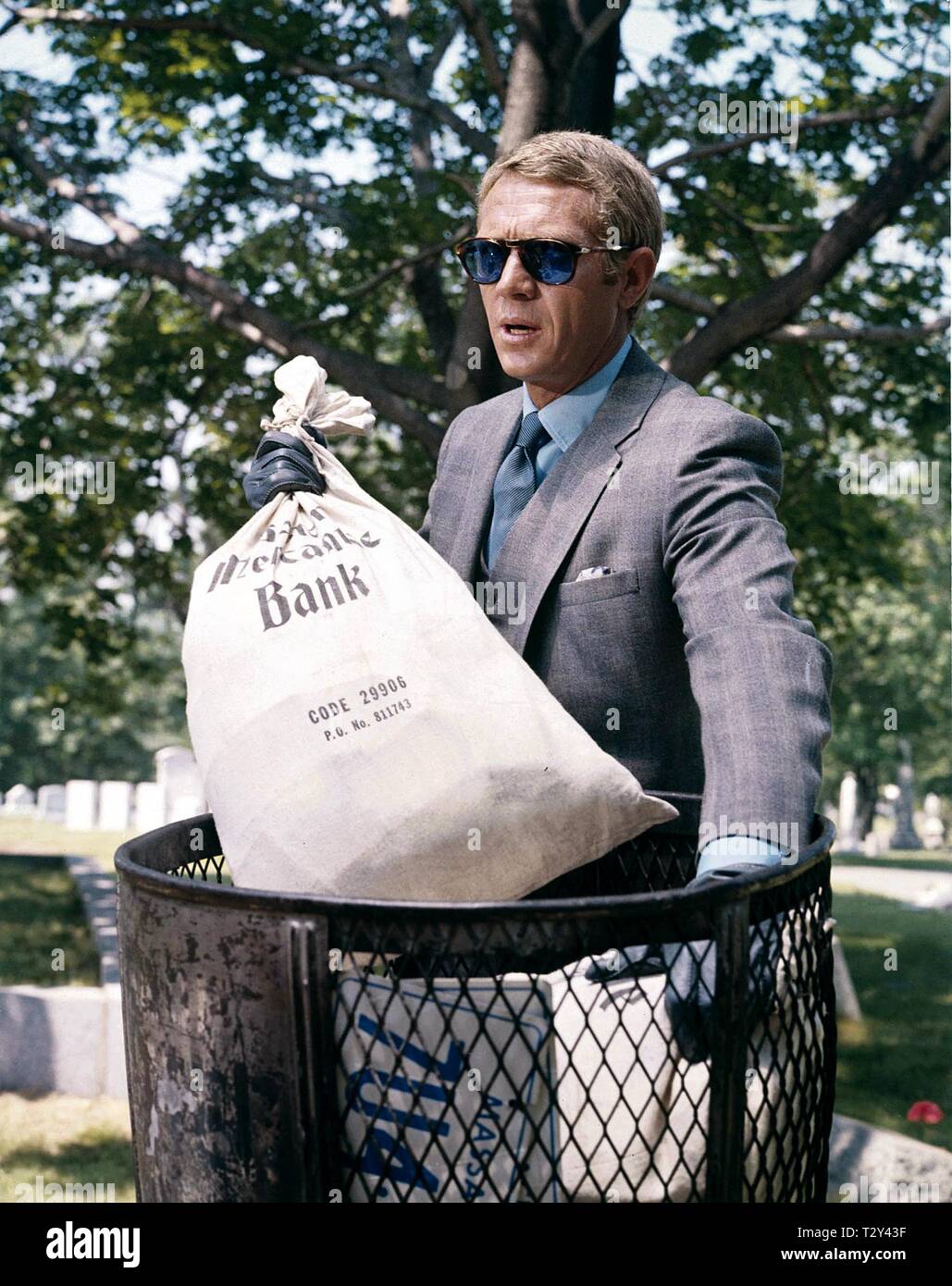 STEVE MCQUEEN, THE THOMAS CROWN AFFAIR, 1968 Stock Photo - Alamy