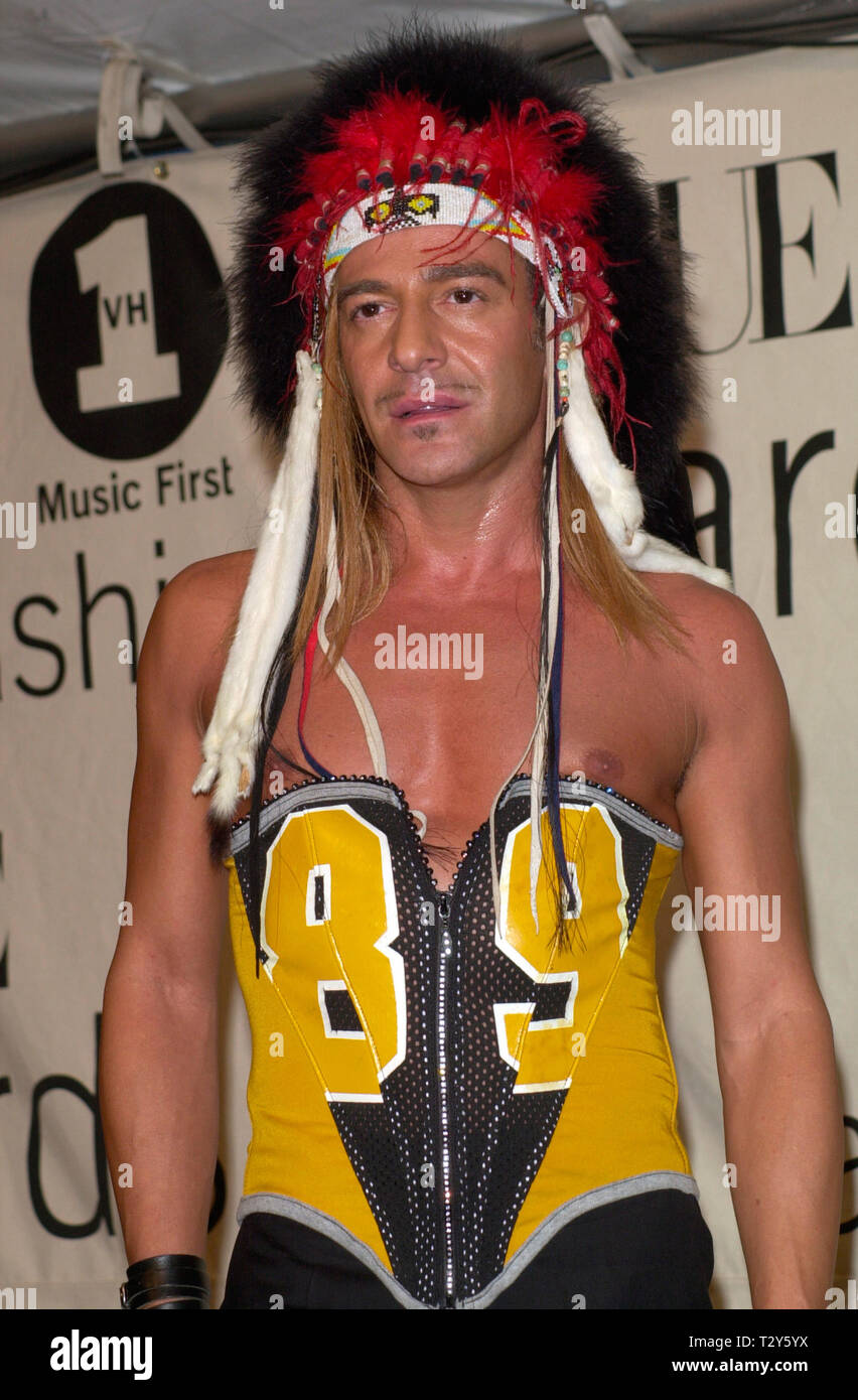 NEW YORK, NY. October 20, 2000: Designer JOHN GALLIANO at the VH1