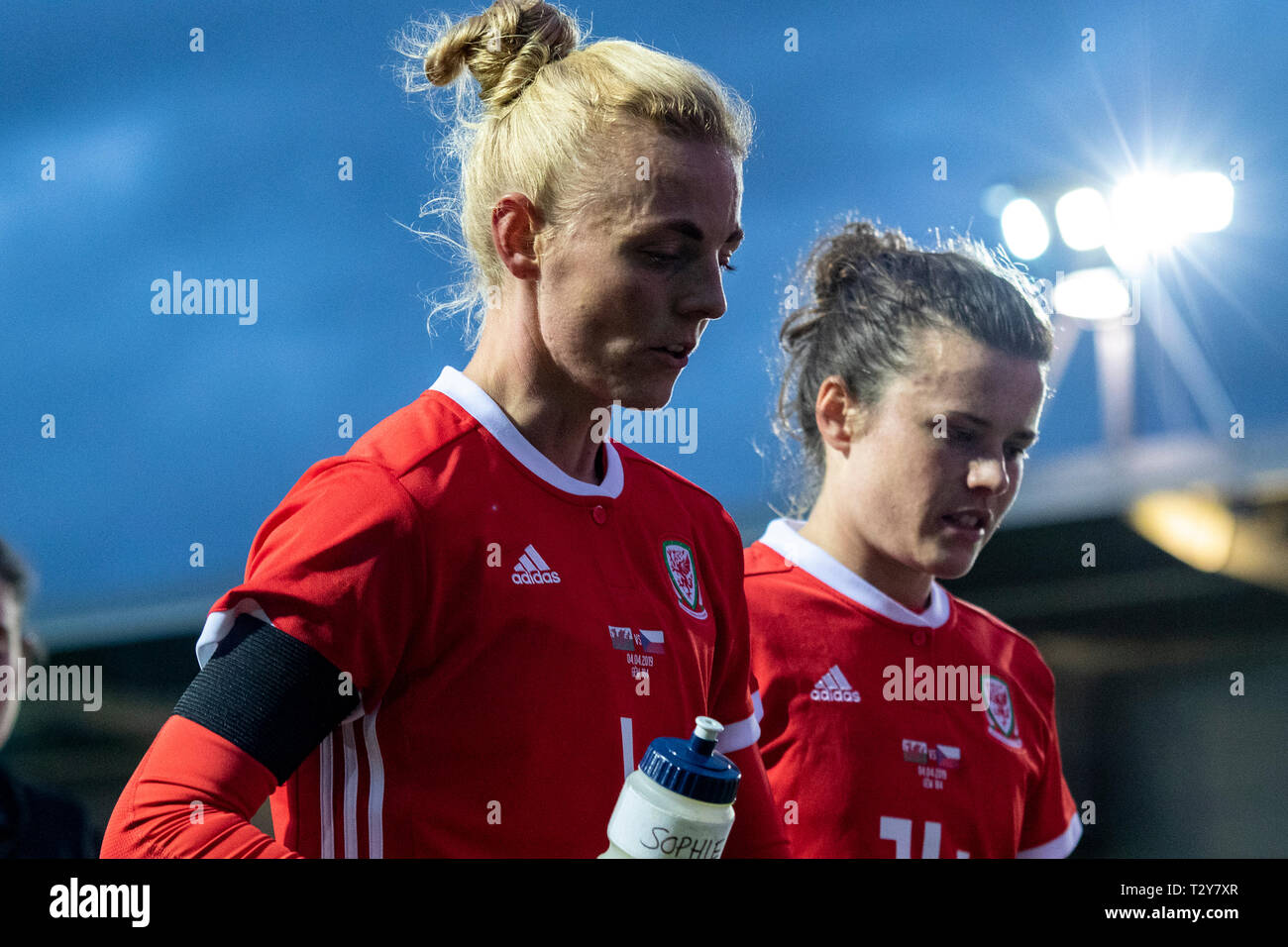 Sophie Ingle of Wales in action. Wales v Czech Republic, Women's International Challenge Match at Rodney Parade, Newport. Credit: Lewis Mitchell/YCPD. Stock Photo