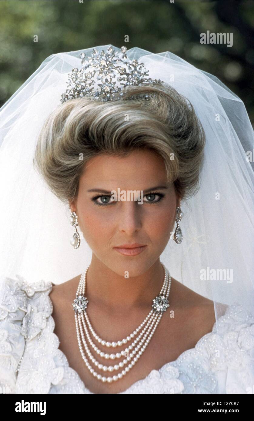 CATHERINE OXENBERG, DYNASTY, 1985 Stock Photo - Alamy