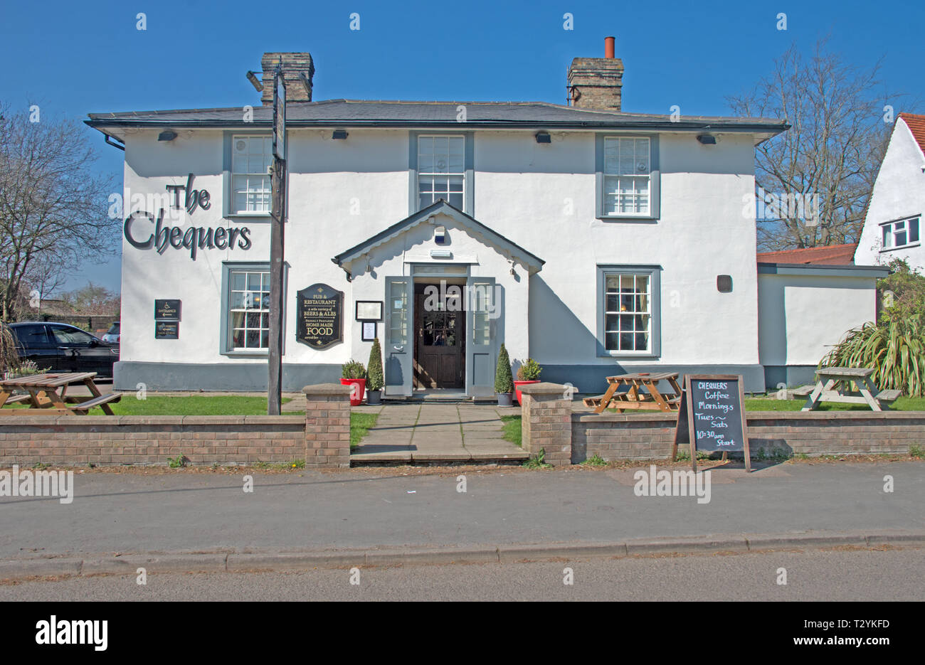 Orwell Village The Chequers Pub & Restaurant Cambridgeshire Stock Photo