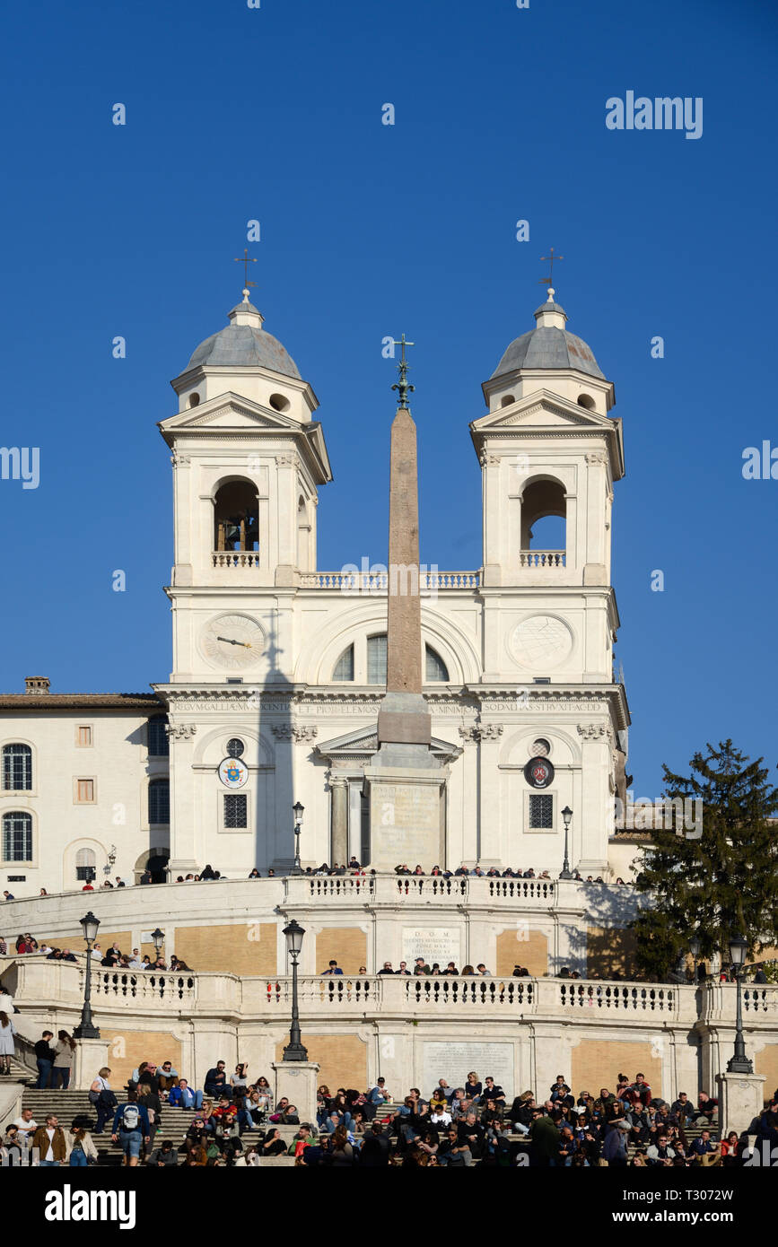Rome santissima trinita dei monti hi-res stock photography and images ...