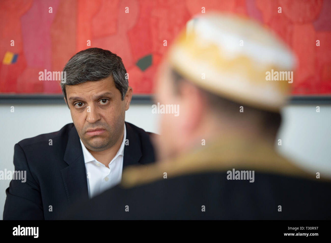 Berlin, Germany. 05th Apr, 2019. Raed Saleh, chairman of the SPD parliamentary group in the Berlin House of Representatives, listens to Gamal Fouda (l), Imam from Christchurch, New Zealand. On March 15, 2019 at least 50 people died in a racist double attack on two mosques in Christchurch. Credit: Lisa Ducret/dpa/Alamy Live News Stock Photo