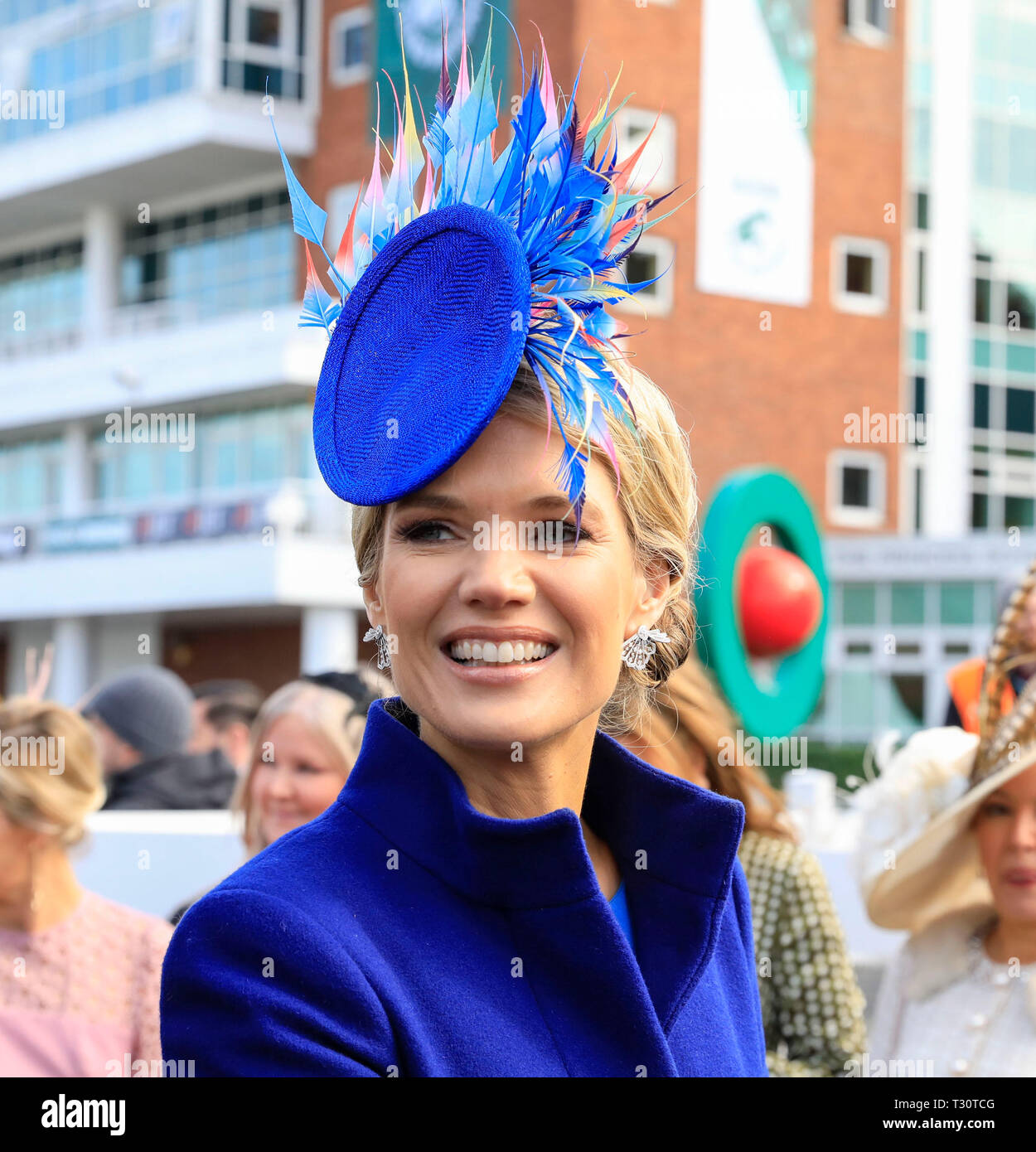 Horse racing presenter hires stock photography and images Alamy