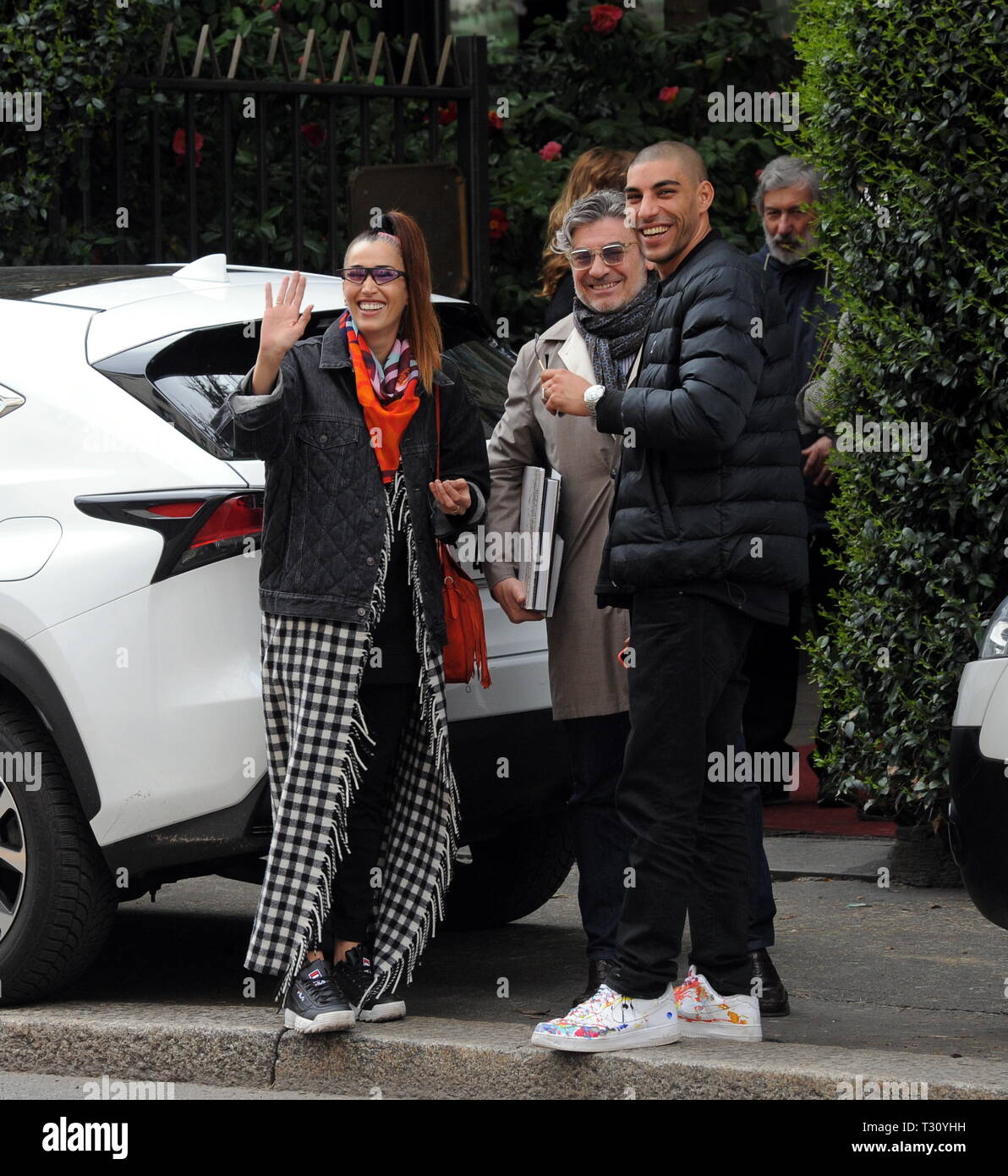 Milan Nina Zilli And Omar Hassan At Lunch In The Center Nina Zilli And Her Boyfriend Omar Hassan After Having Lunched At The Baretto Stop To Talk With Some Friends For A
