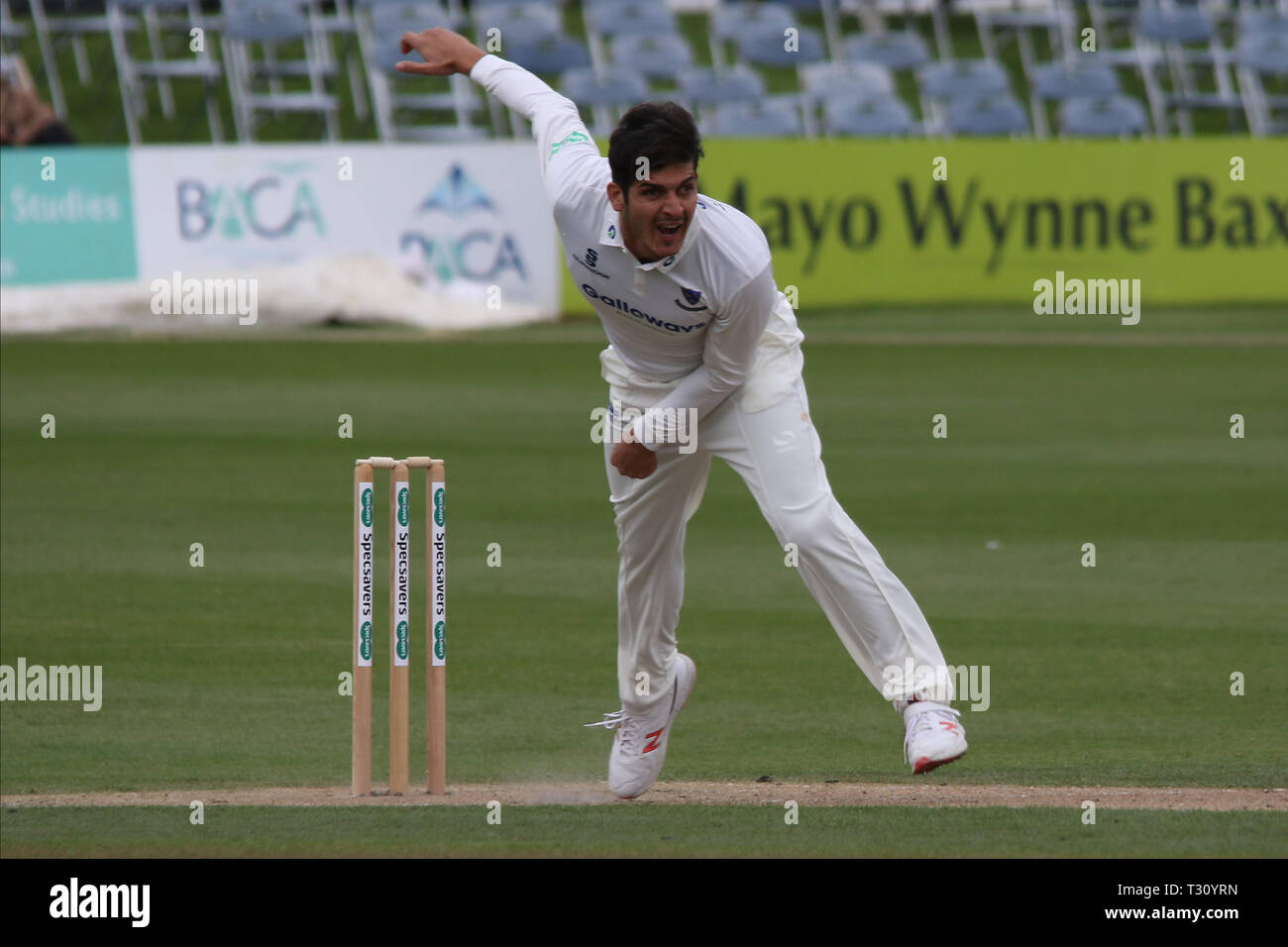 Hove, Sussex, UK. 05th Apr, 2019. Mia Hamza bowling during the Specsavers County Championship Round 1 match between Sussex CCC v Leicestershire CCC at the 1st Central County Ground, Hove, England on 5 April 2019. Photo by John Mallett.  Editorial use only, license required for commercial use. No use in betting, games or a single club/league/player publications. Credit: UK Sports Pics Ltd/Alamy Live News Stock Photo