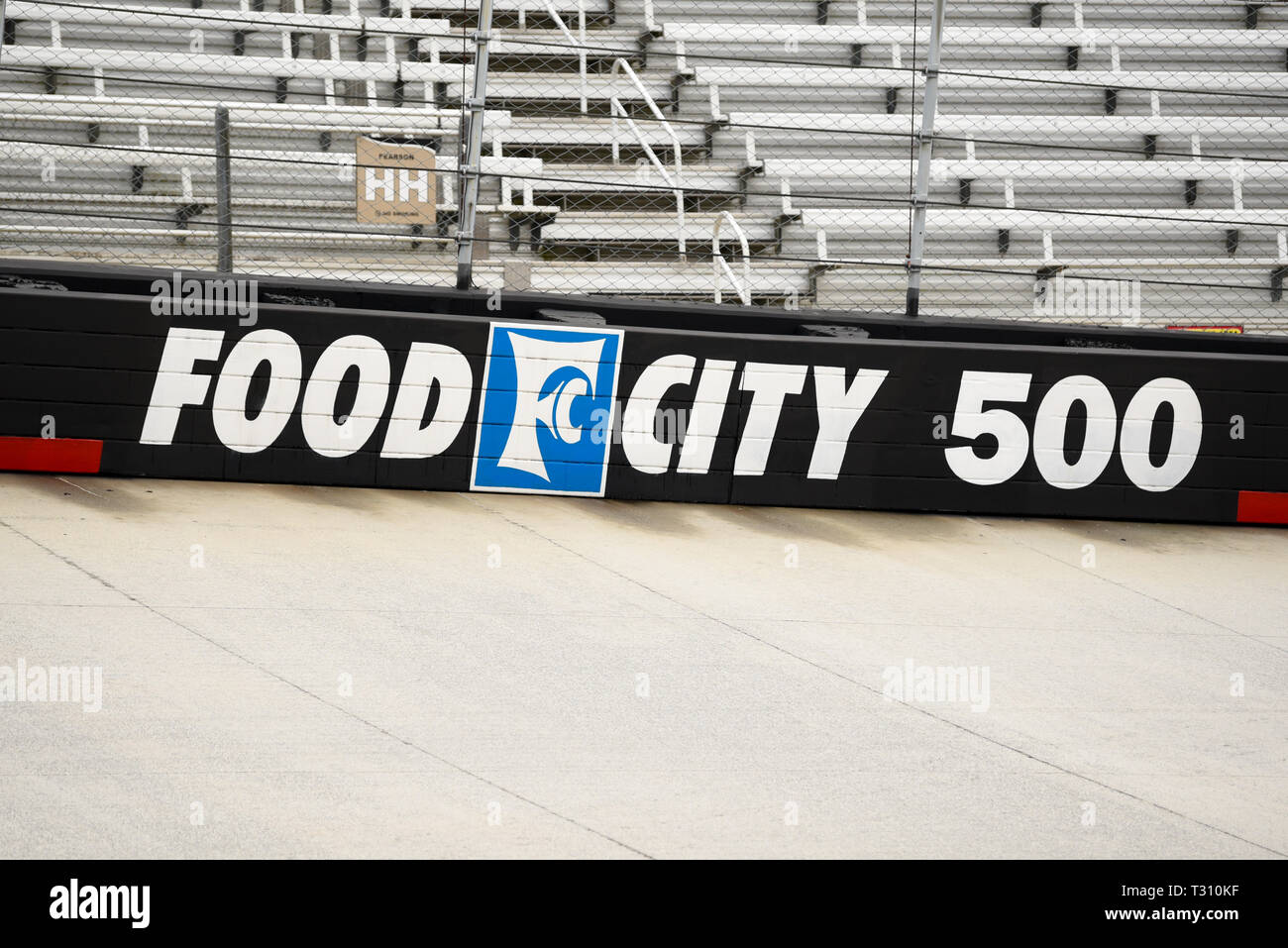 April 5, 2019 - Food City 500 Track Sign on April 5, 2019 at Bristol Motor Speedway in Bristol, Tennessee Credit: Ed Clemente/ZUMA Wire/Alamy Live News Stock Photo