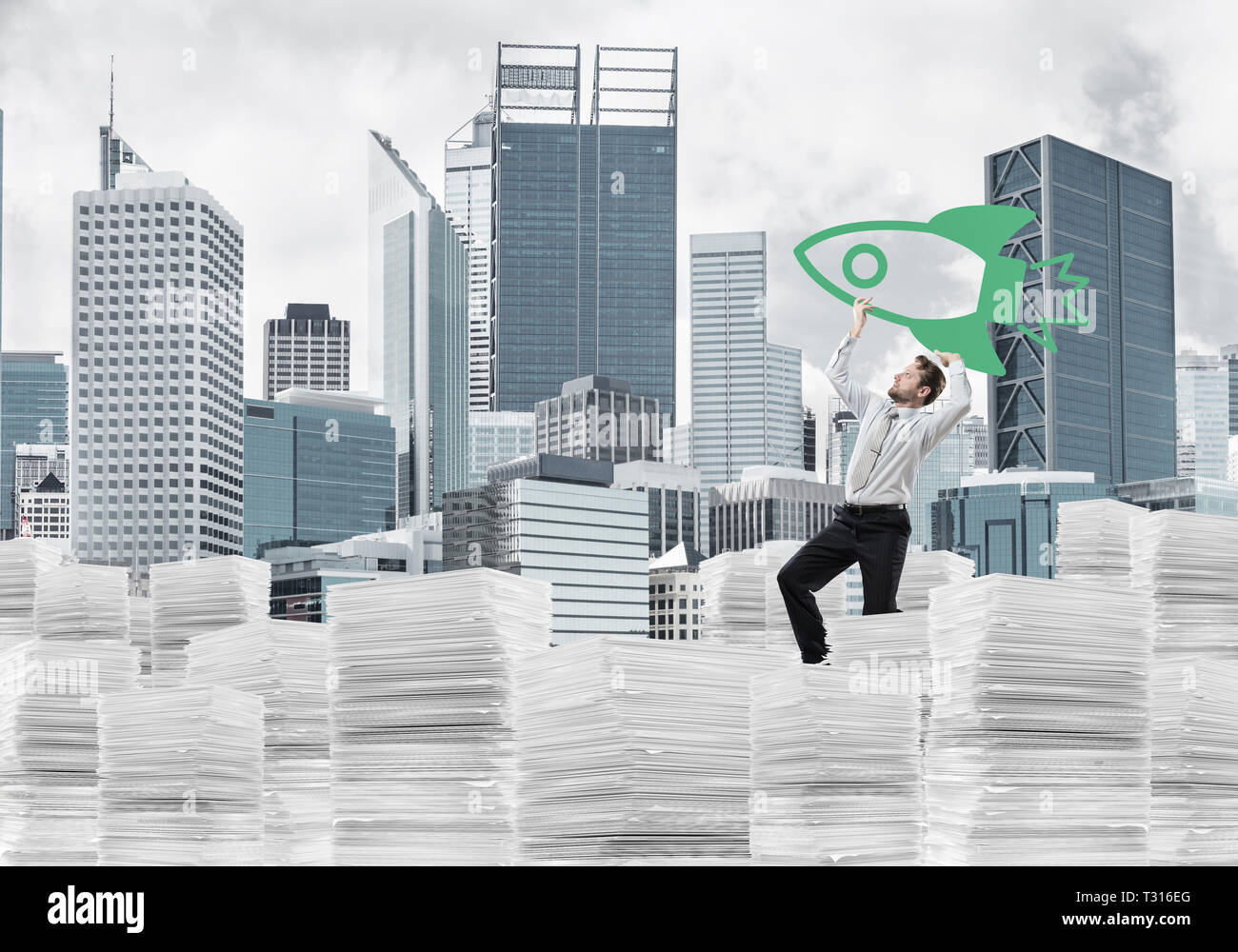 Throwing rocket hi-res stock photography and images - Alamy