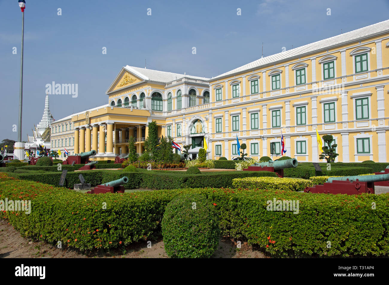 Bangkok Ministry of Defense Stock Photo - Alamy