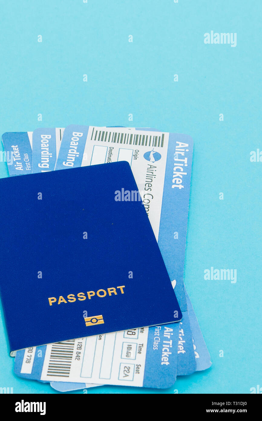 Chuyến đi sắp tới chưa có vé máy bay và hộ chiếu? Đừng lo, hãy xem hình ảnh liên quan để tìm hiểu cách lên kế hoạch chuẩn bị tốt nhất cho chuyến đi của bạn!