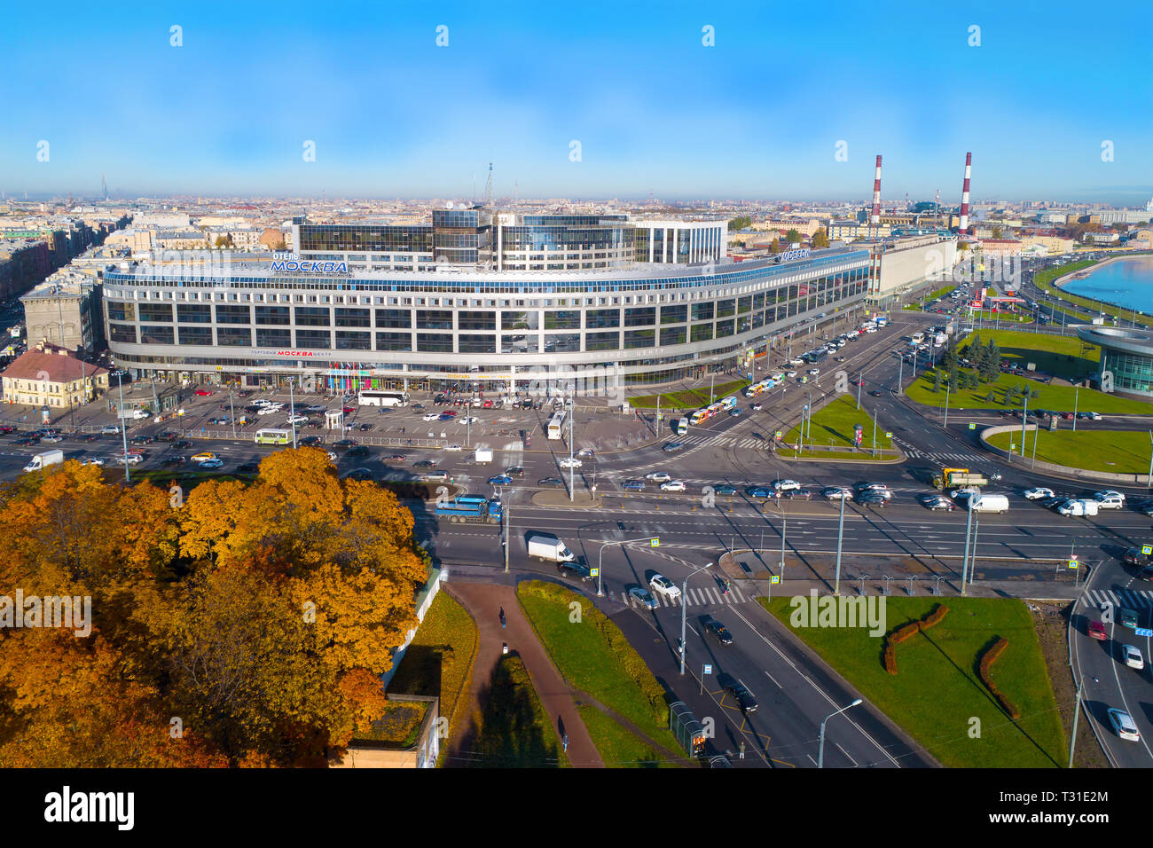 SAINT-PETERSBURG, RUSSIA - OCTOBER 11, 2018: View of the hotel 'Moscow' on a sunny October afternoon (aerial photography) Stock Photo