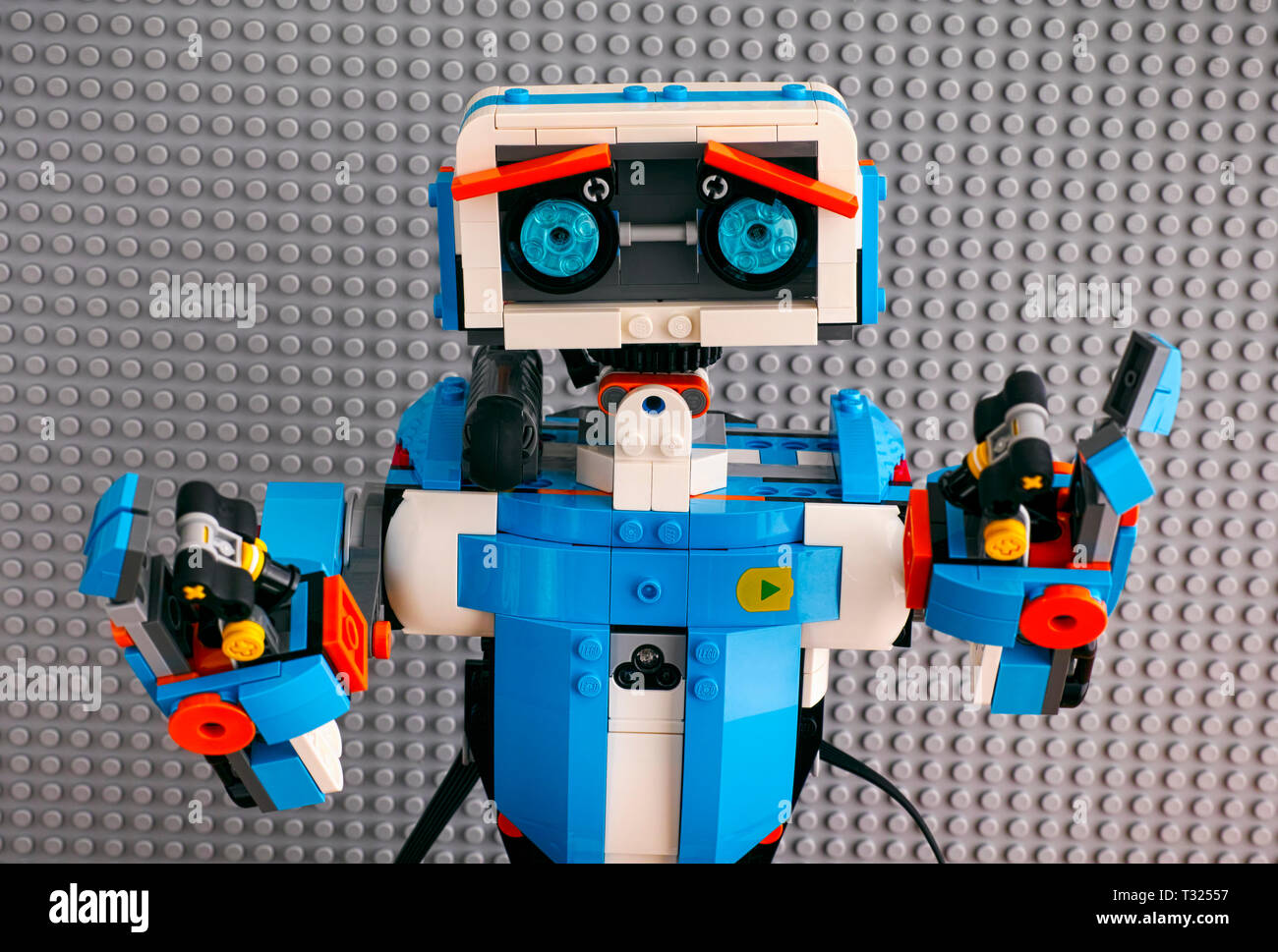 Lego robot hi-res stock photography and images - Alamy