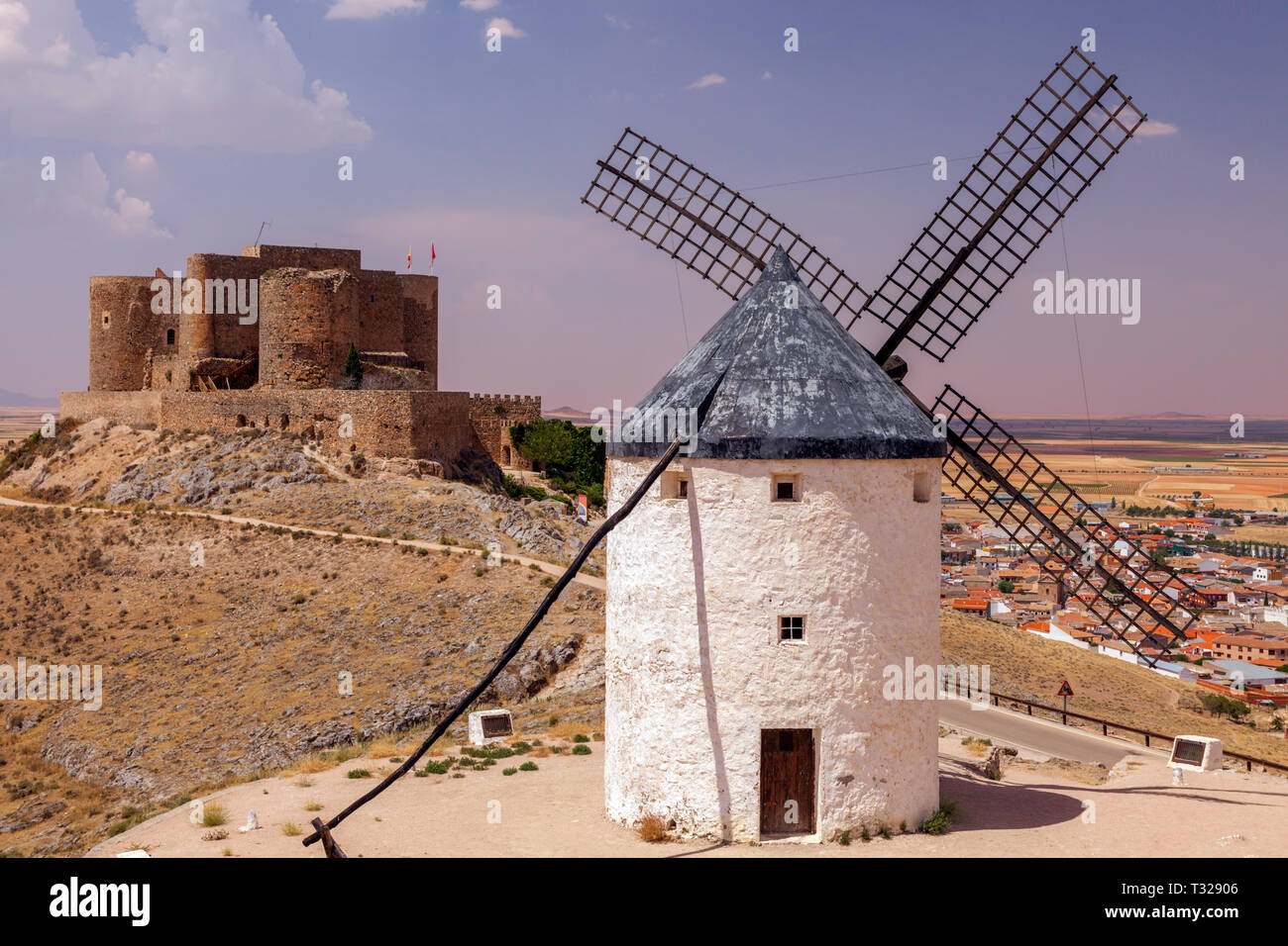 Consuegra Castile La Mancha Spain Hi res Stock Photography And Images consuegra-castile-la-mancha-spain-hi-res-stock-photography-and-images