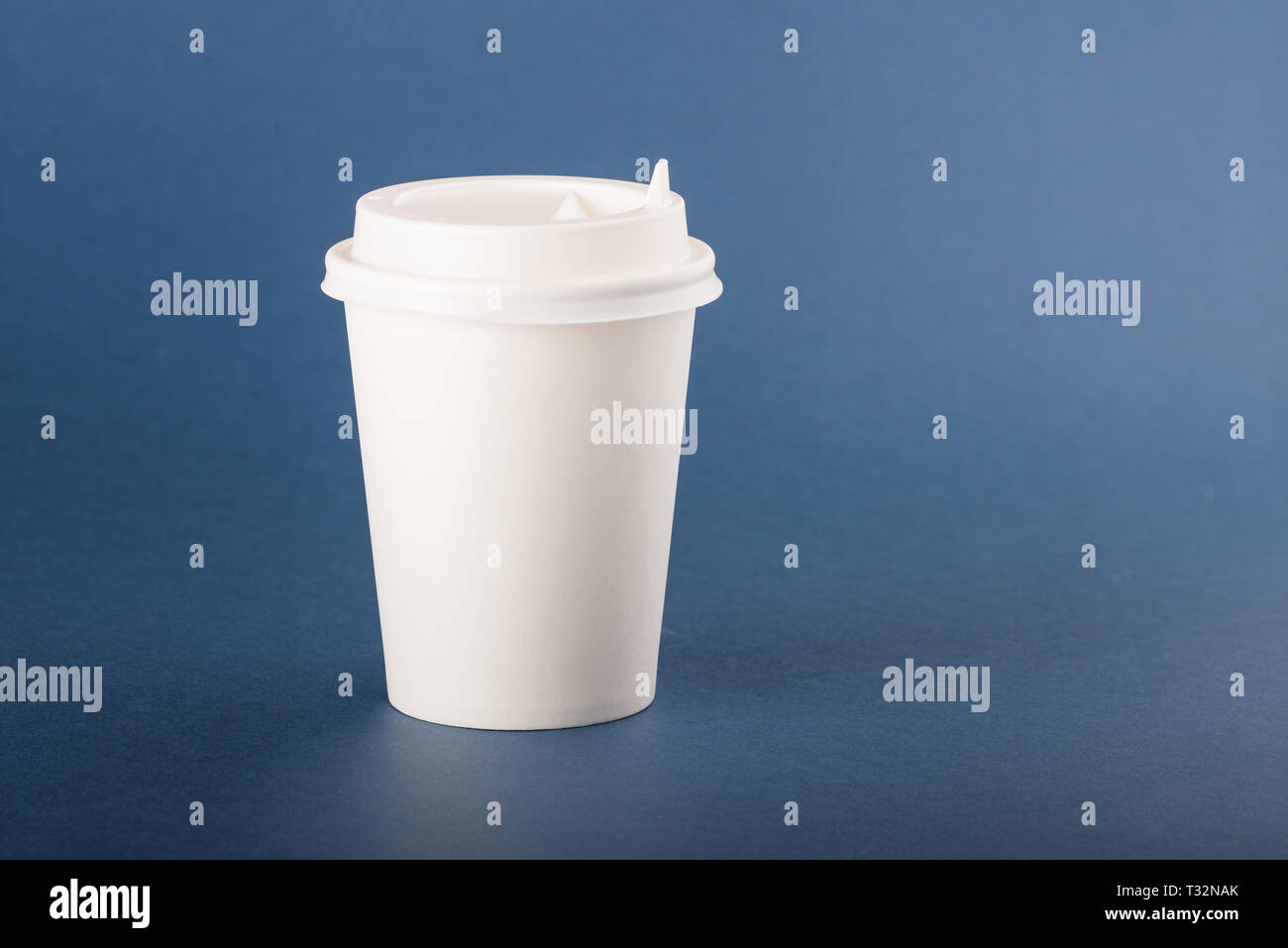 Paper cup sizes hi-res stock photography and images - Alamy
