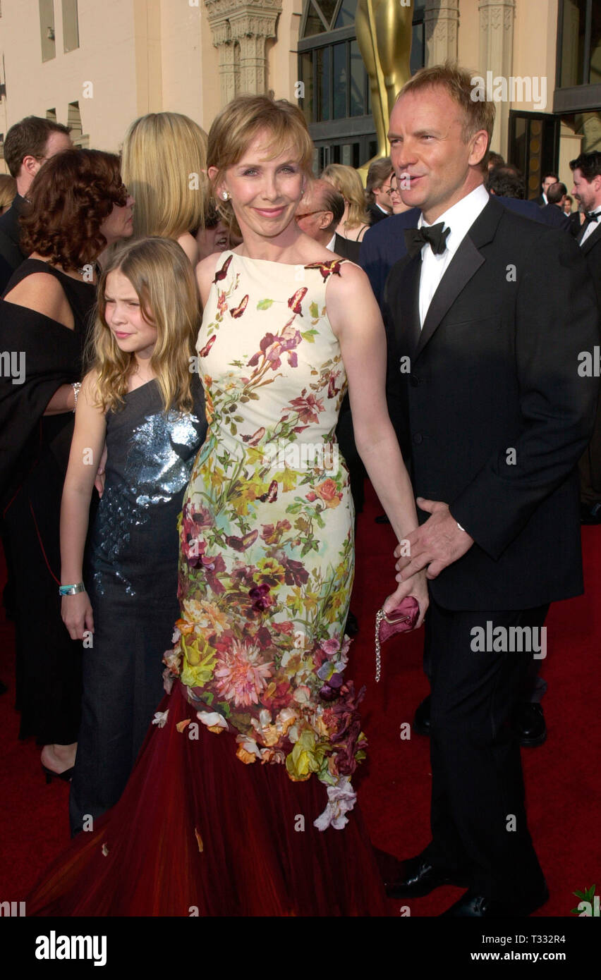 LOS ANGELES, CA. March 25, 2001: STING & wife TRUDIE STYLER & daughter at the 73rd Annual Academy Awards in Los Angeles. © Paul Smith/Featureflash Stock Photo