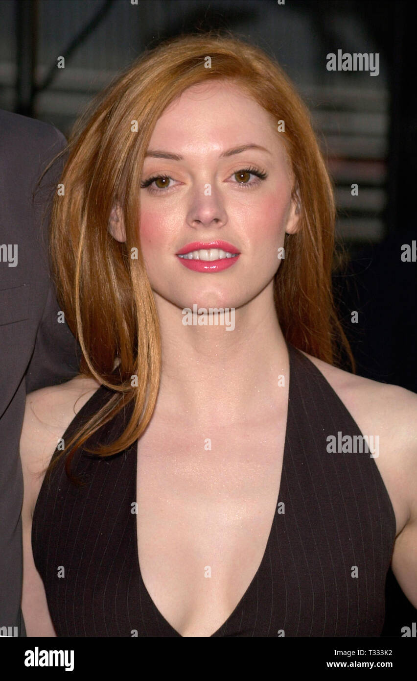 Rose mcgowan 2001 hi-res stock photography and images - Alamy