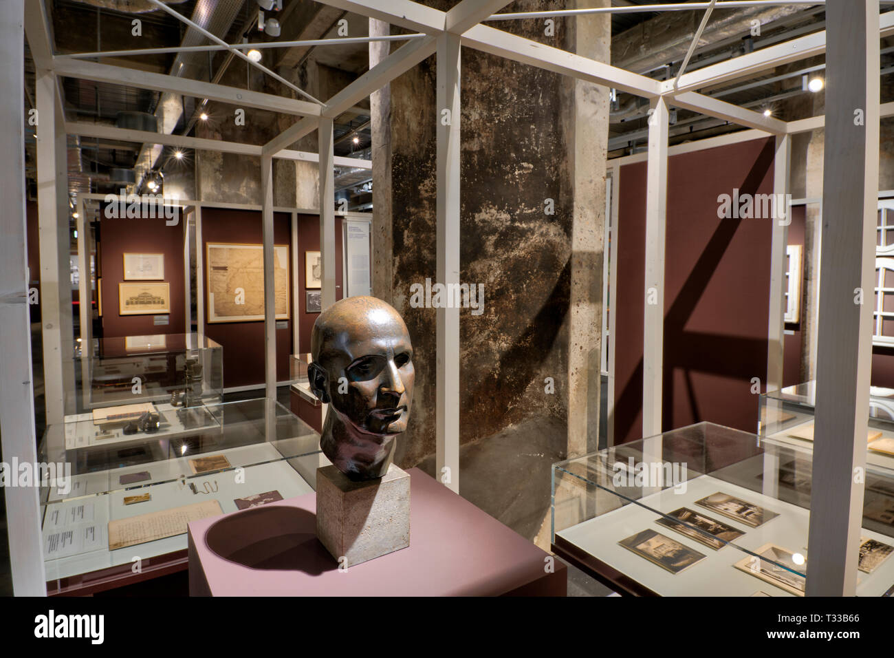Im Rahmen von 100 Jahren Bauhaus findet vom 8.4.2019 bis 5.1.2020 auf dem Weltkulturerbe Zollverein in Essen im dort beheimateten Ruhrlandmuseum die A Stock Photo