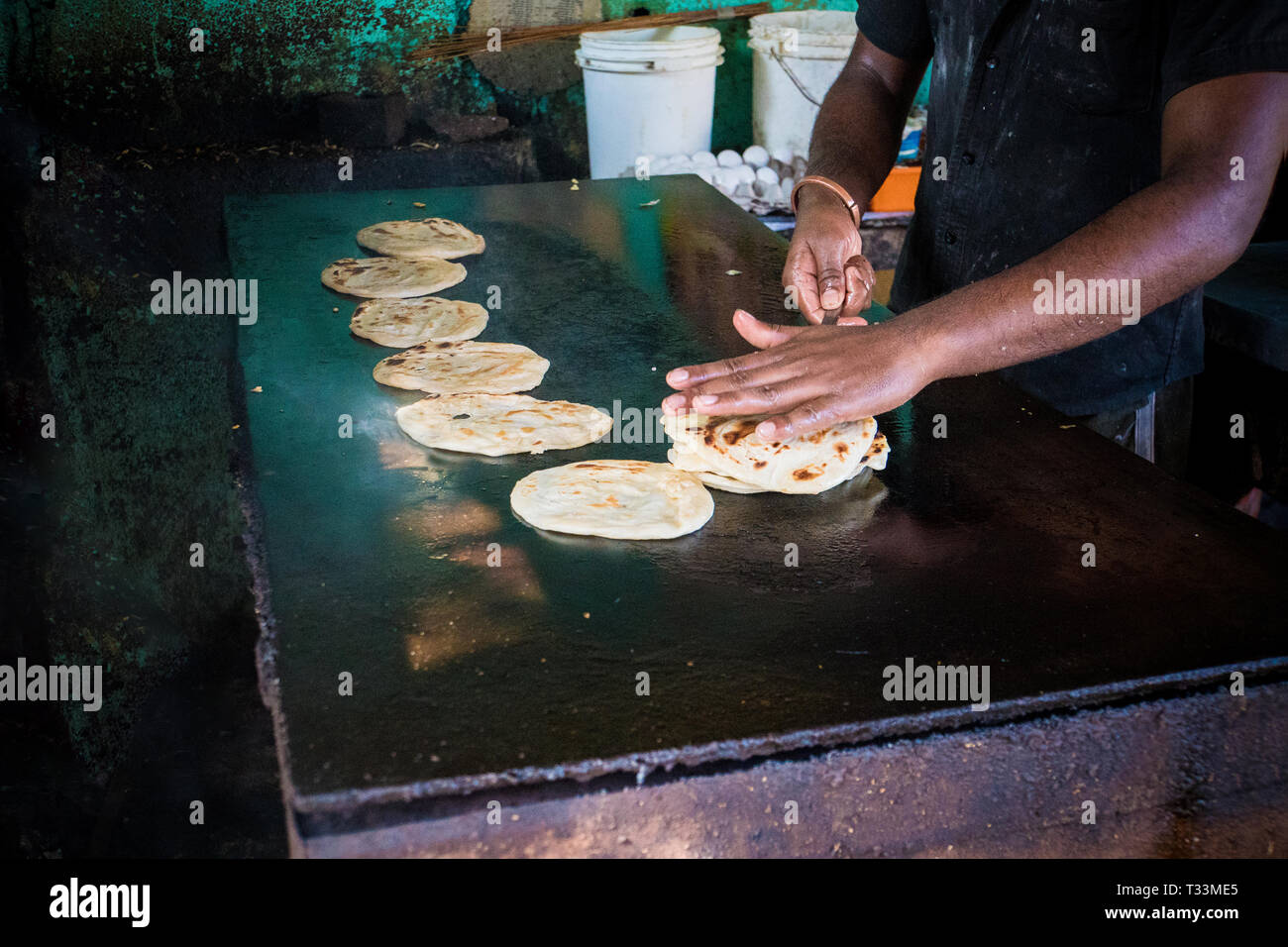 Indian Roti Stand Indianroti hi-res stock photography and images - Alamy