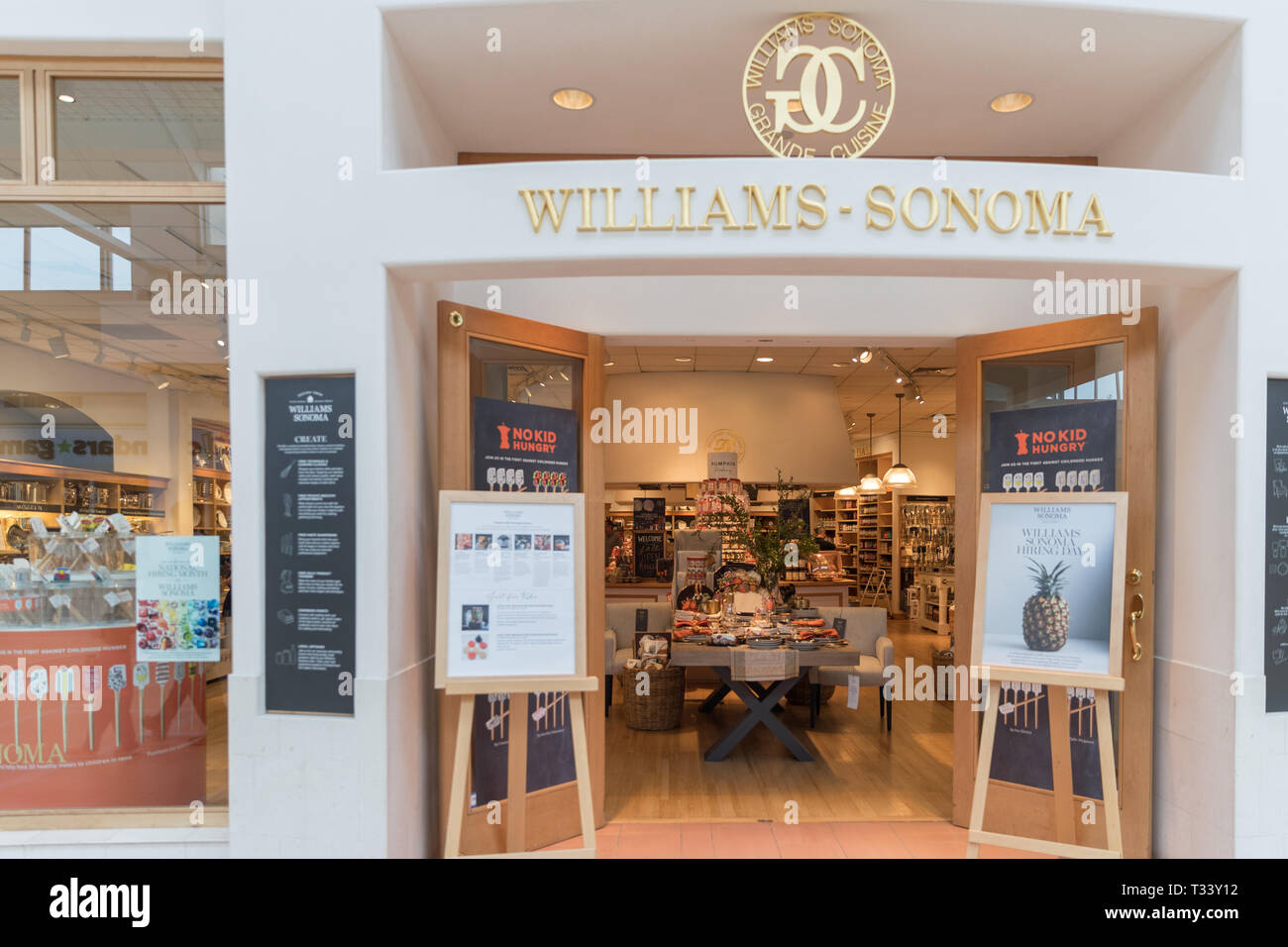 479 Williams Sonoma Images, Stock Photos, 3D objects, & Vectors