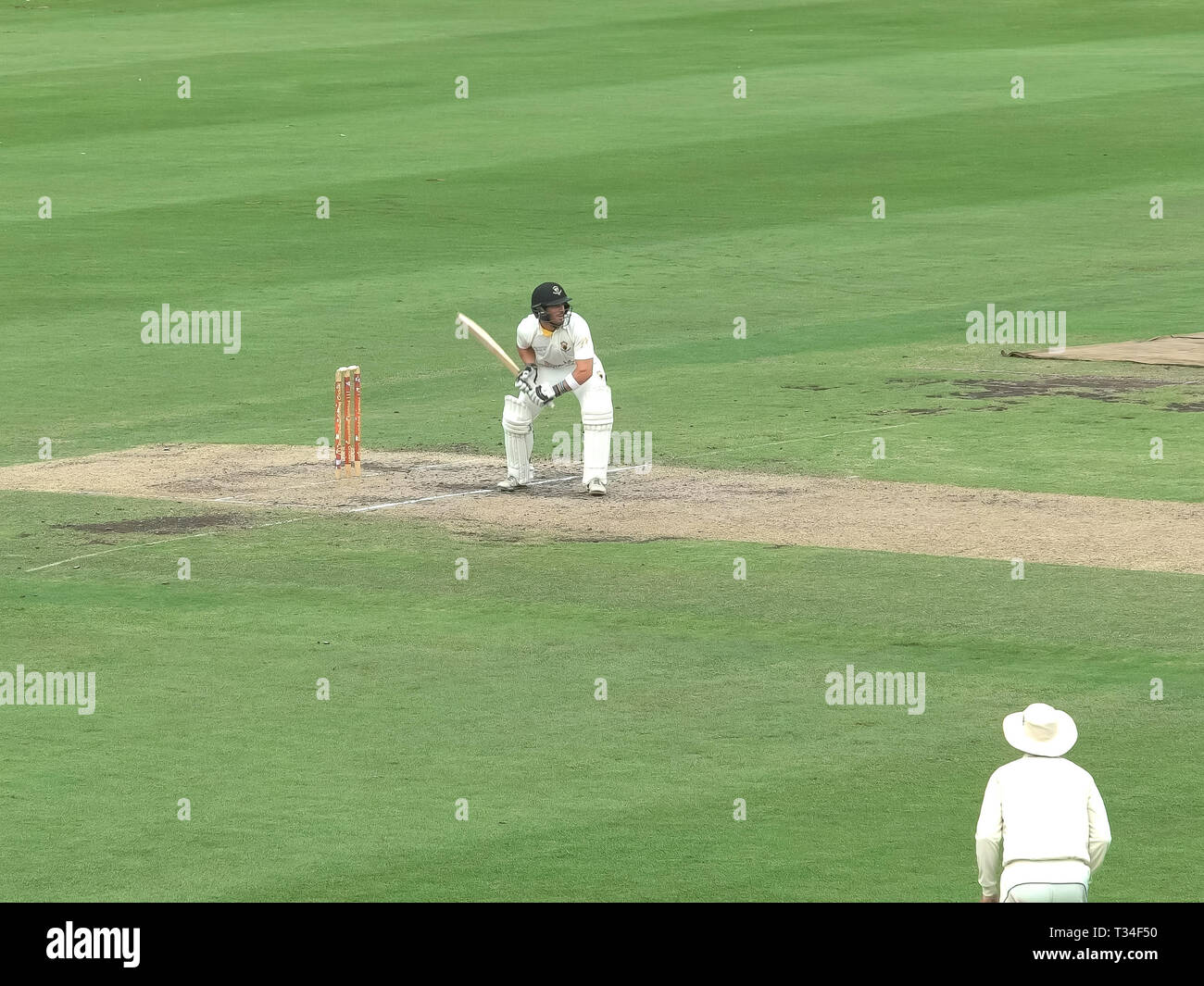 Cricket batsman hires stock photography and images Alamy
