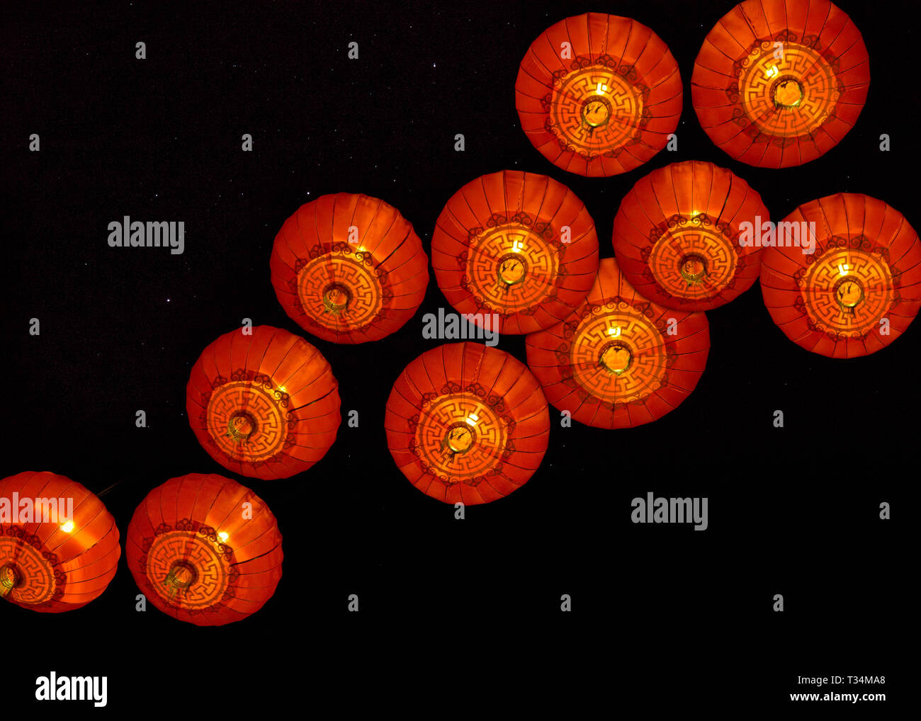 Hanging lantern lanterns hi-res stock photography and images - Alamy