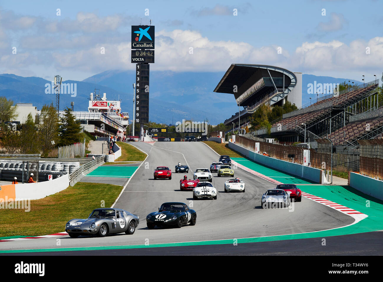 Circuit de Barcelona-Catalunya, Barcelona, Spain. 6th Apr, 2019. Esp&#xed;ritu de Montju&#xef;c motor racing festival, day 2; Carlos Monteverde and Gary Pearson (BRA-GBR) leads at the straight during the start of The Greatest Trophy Credit: Action Plus Sports/Alamy Live News Stock Photo