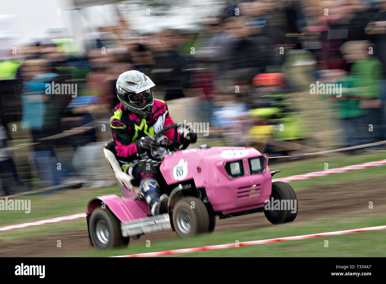 Modified engines hi-res stock photography and images - Alamy