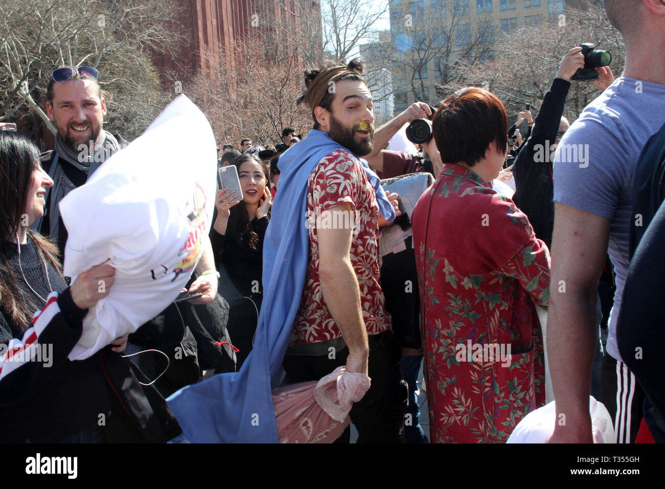 Worlds largest pillow fight hires stock photography and images Alamy