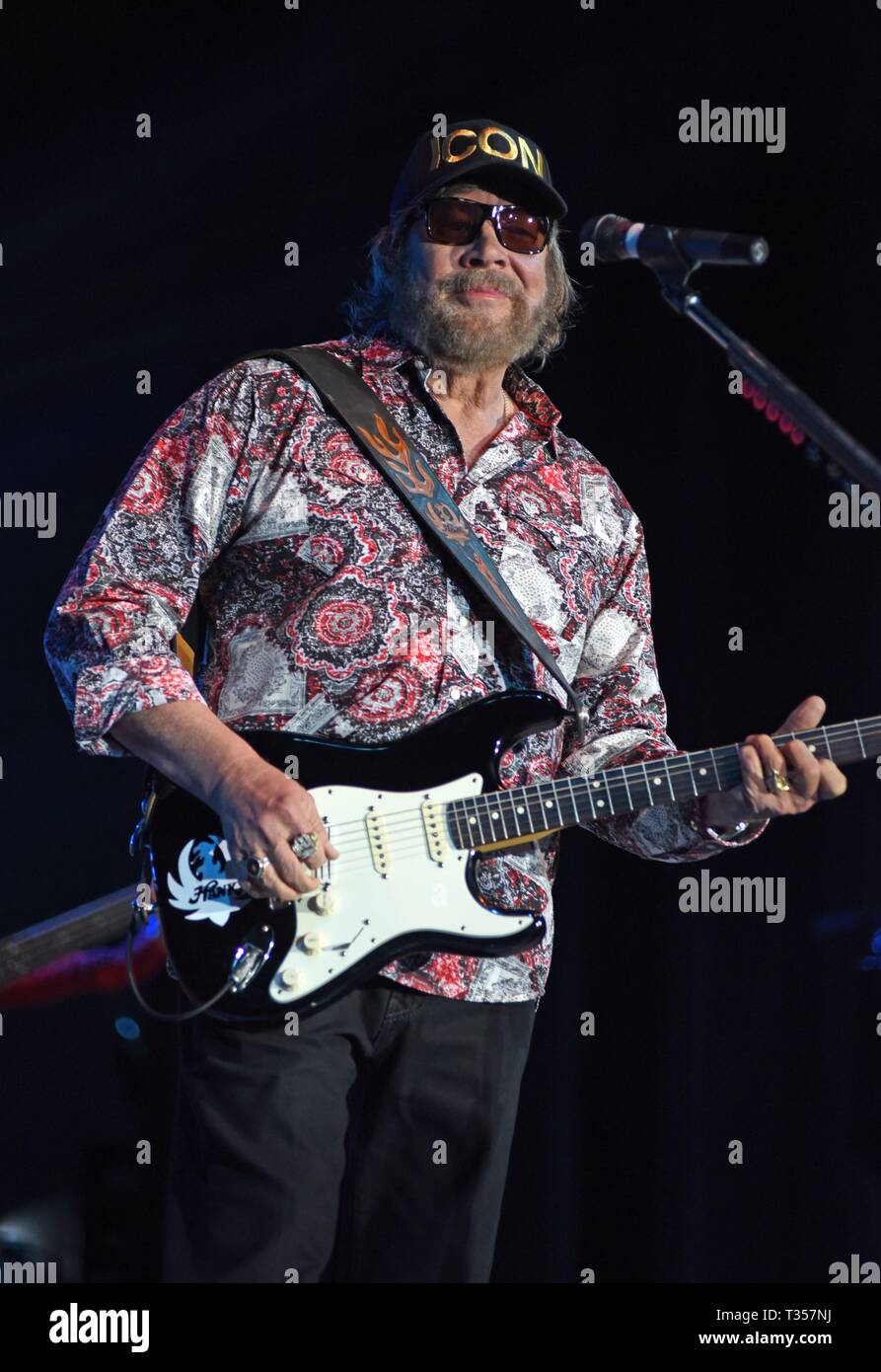Hiawassee, GA, USA. 6th Apr, 2019. Hank Williams Jr. on stage for Hank