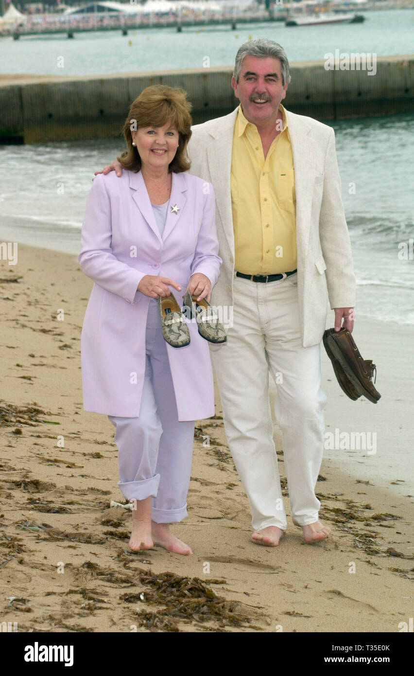 CANNES, FRANCE. May 16, 2001: Actor JOHN ALDERTON & actress wife PAULINE COLLINS at the Cannes Film Festival to promote their new movie Mrs Caldicot's Cabbage War. © Paul Smith/Featureflash Stock Photo