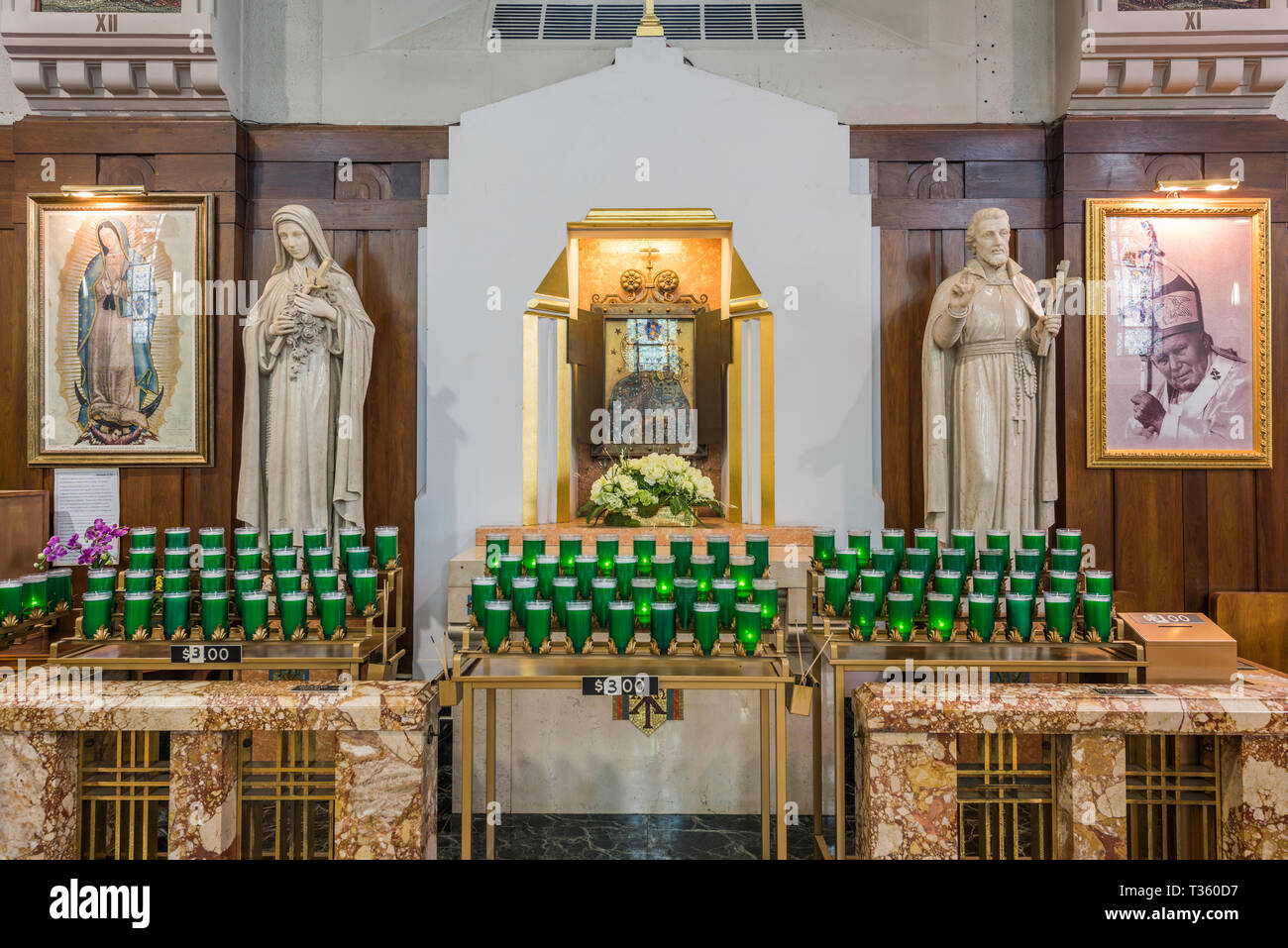 Interior of St. Wenceslaus Roman Catholic Church Stock Photo Alamy