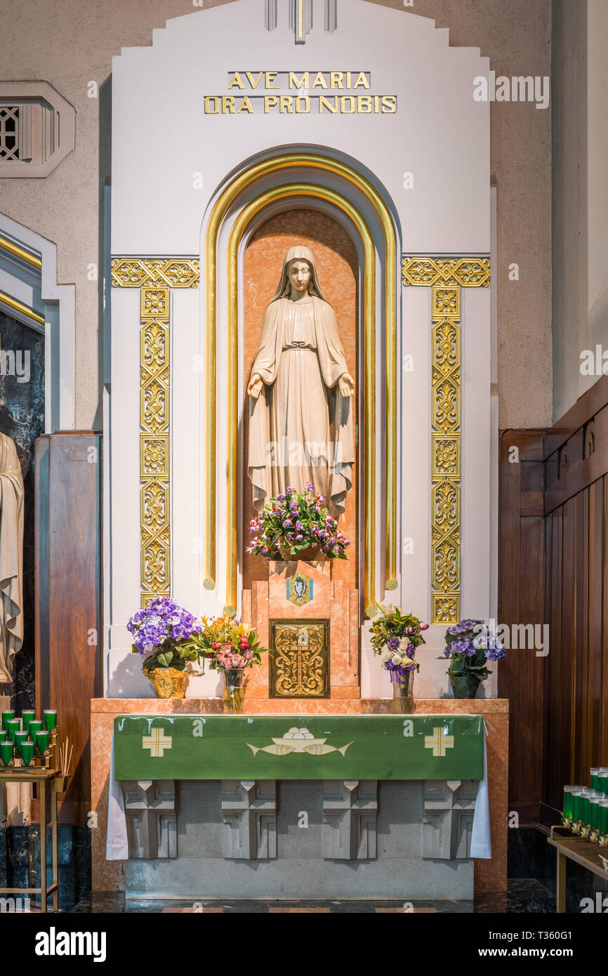 Interior of St. Wenceslaus Roman Catholic Church Stock Photo Alamy
