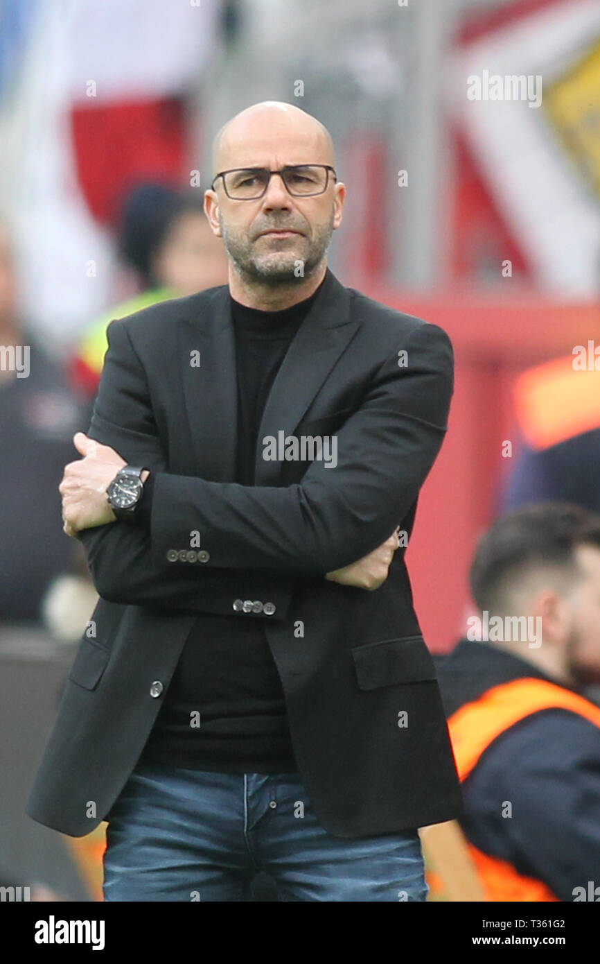 Head Coach Peter Bosz Of Bayer 04 Leverkusen Seen During The Bundesliga Match Between Bayer 04 Leverkusen And Rb Leipzig At Bayarena Final Score Bayer 04 Leverkusen 2 4 Rb Leipzig Stock Photo Alamy