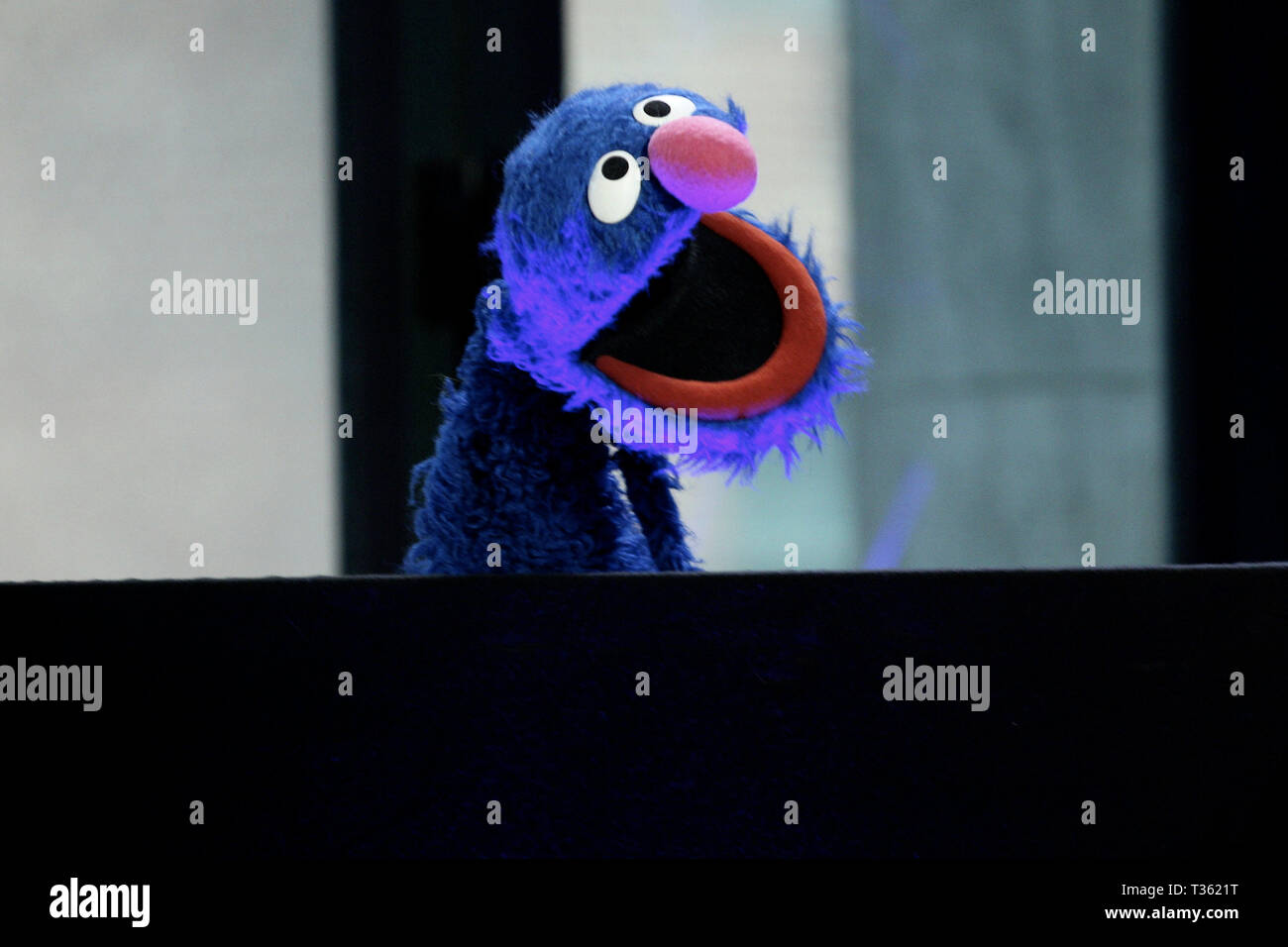 Grover Sesame Street Wallpaper 1000x1000