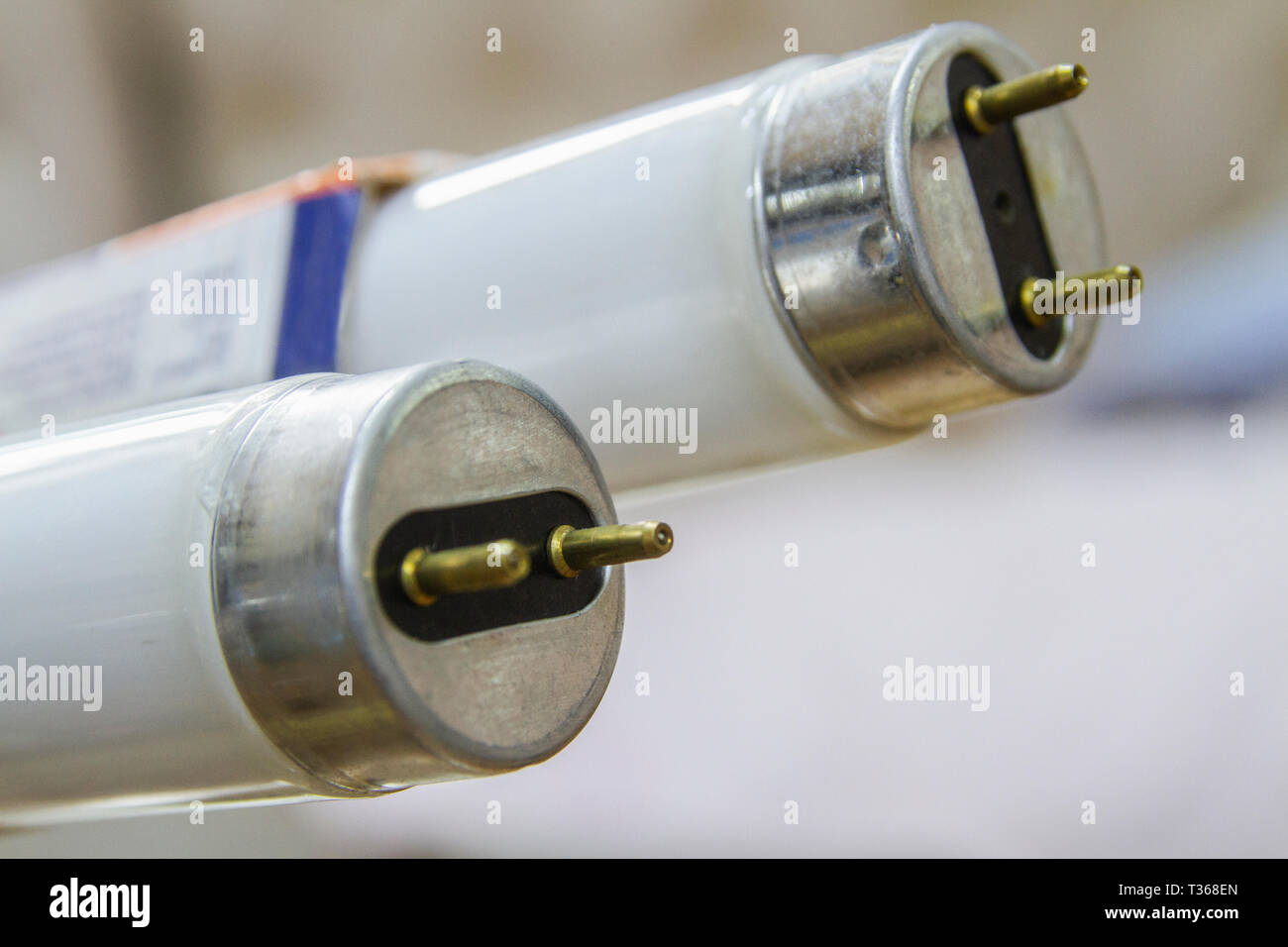 Fluorescent light manufacturing hires stock photography and images Alamy