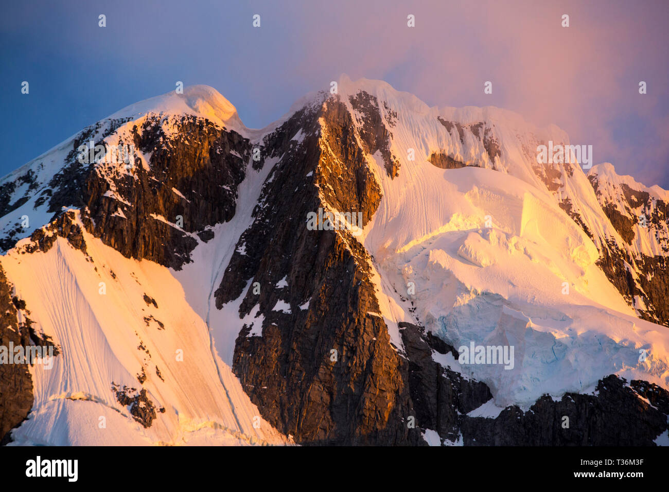 Antarctic scenery near Port Charcot, Wilhelm Archipelago, Antarctic ...