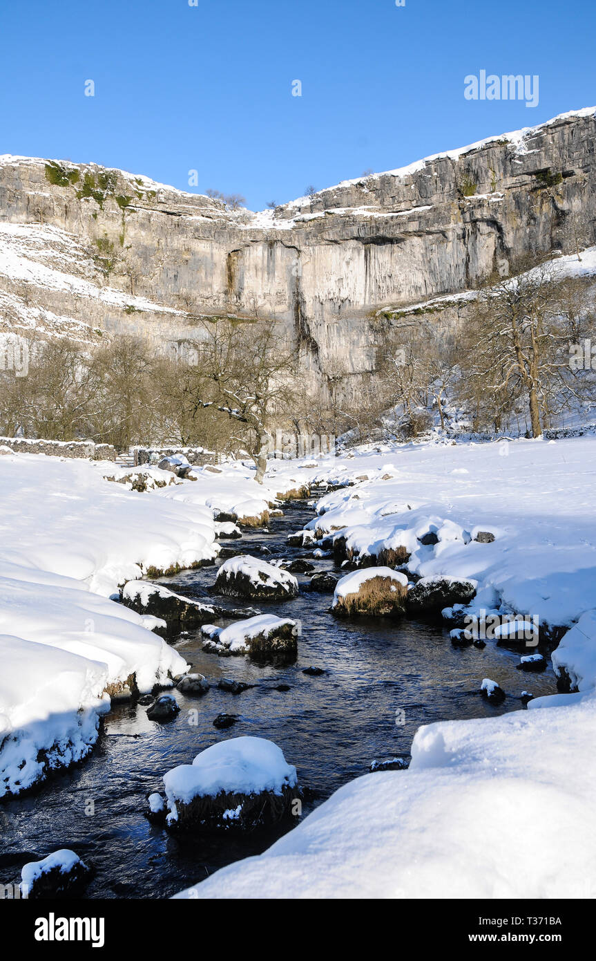 Malham Cove in snow, winter, Yorkshire Dales National Park, North