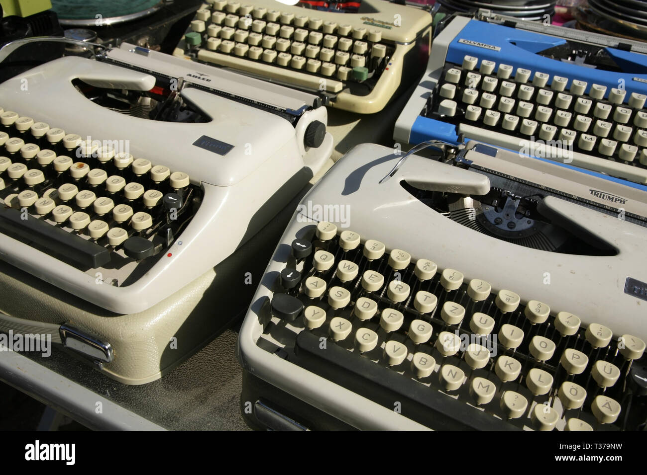 Typewriters Stock Photos Typewriters Stock Images Alamy