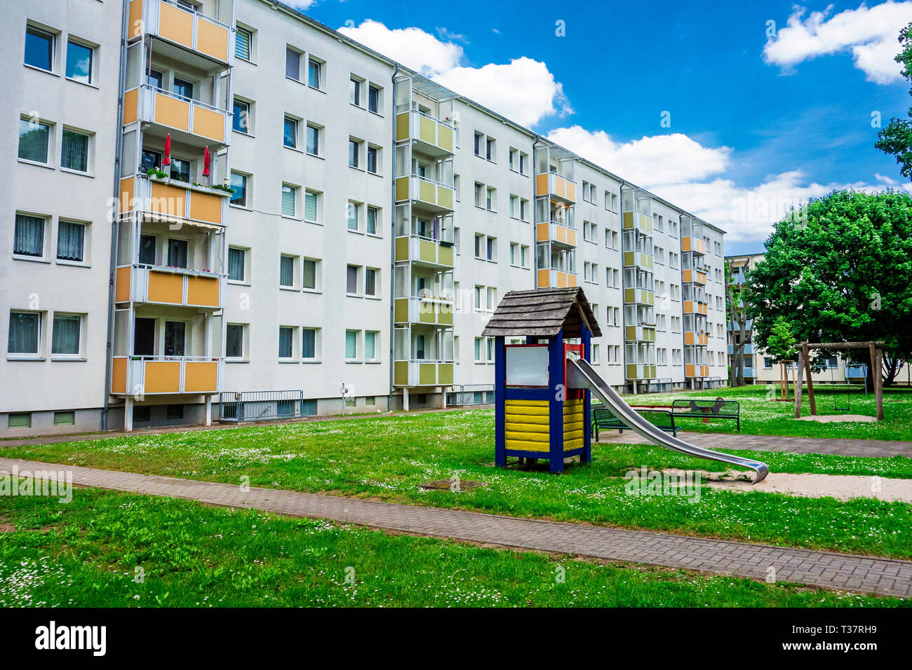 multi-family-home-apartment-building-stock-photo-alamy